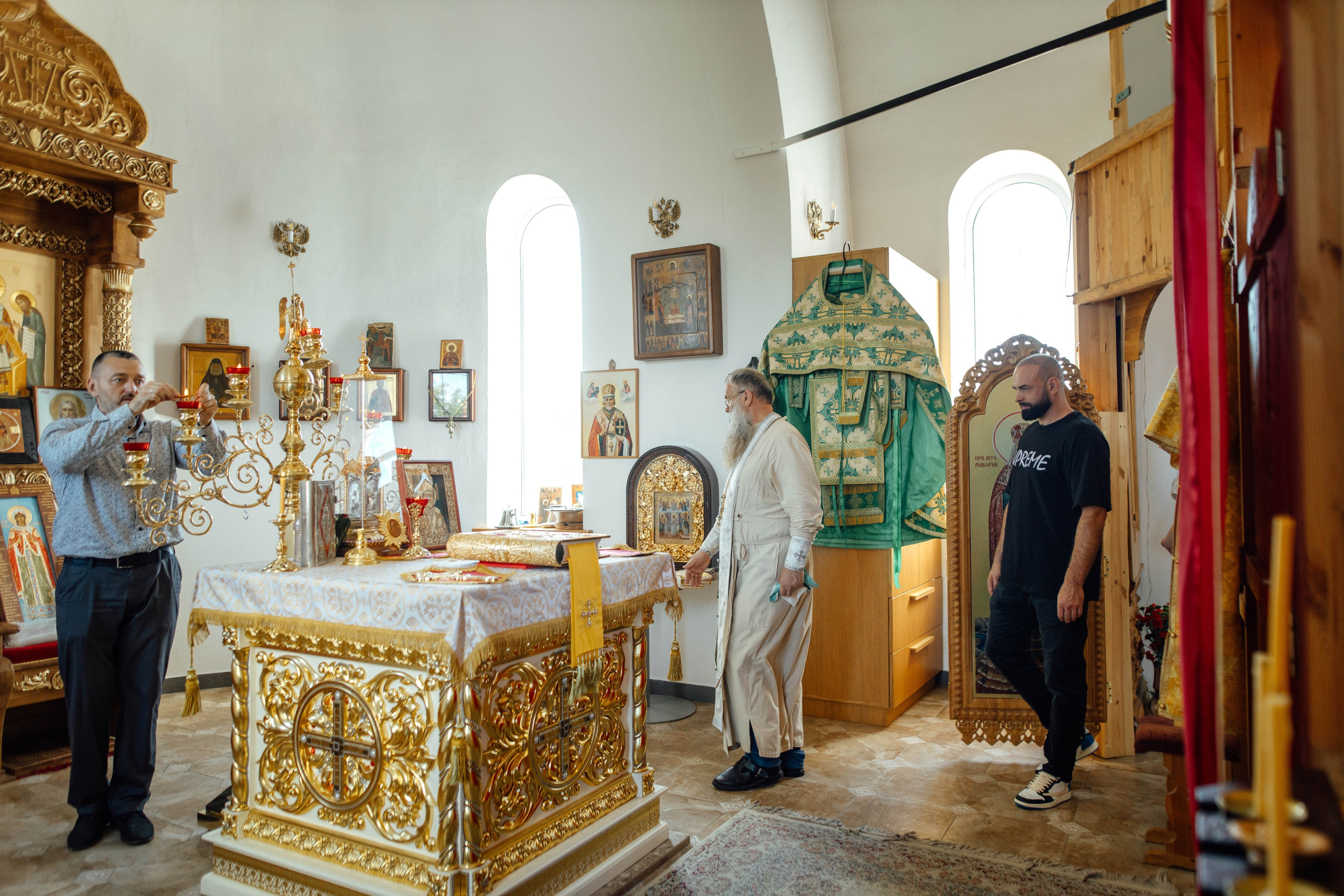 Крещение Энвера (Михаила), д. Колядищи, храм Успения Пр. Богородицы, август 2025