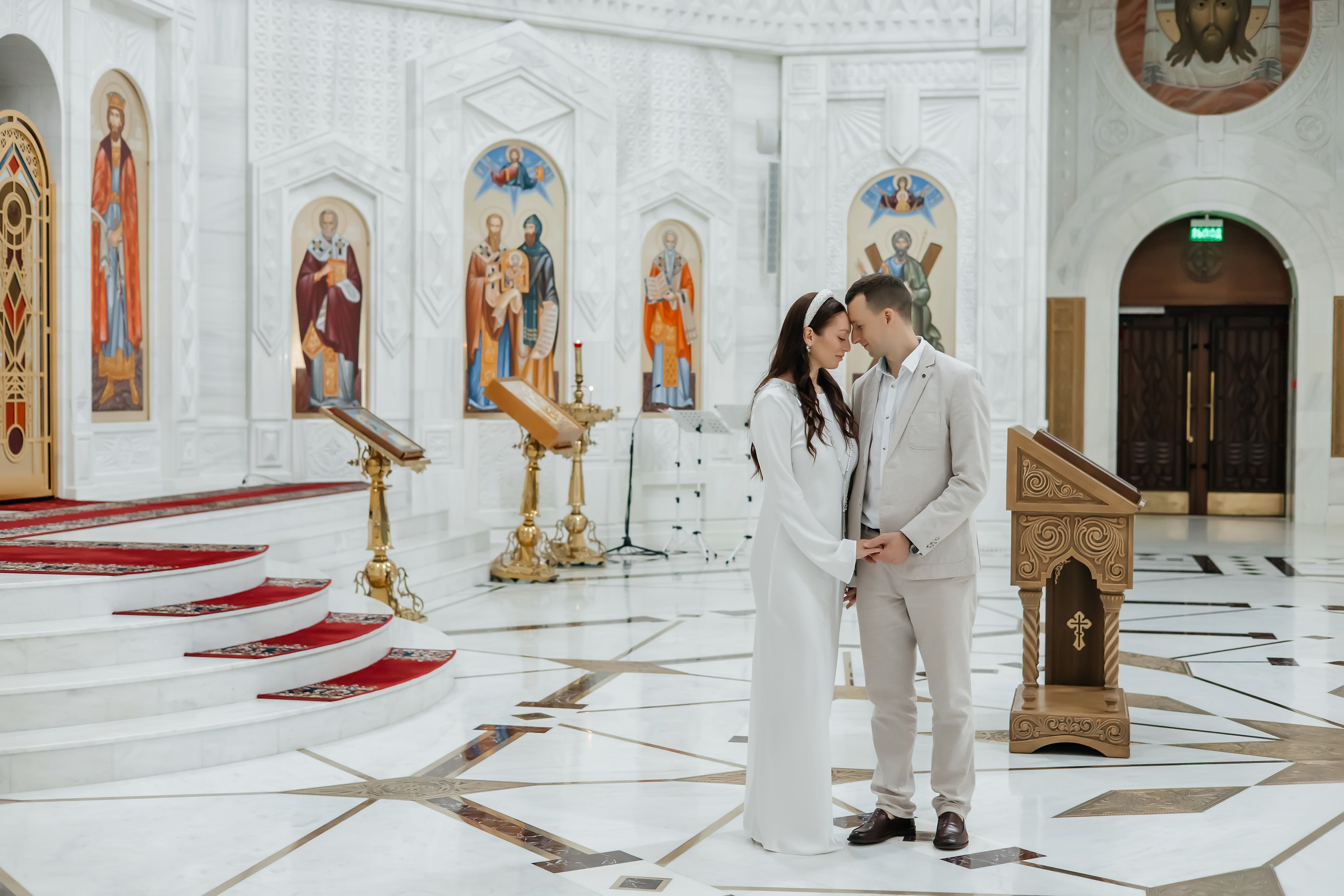 Венчание Ольги и Никиты в Храме Святого Равноапостольного князя Владимира в Тушино. Фотограф на крещение и венчание Москва  Надежда Баланина