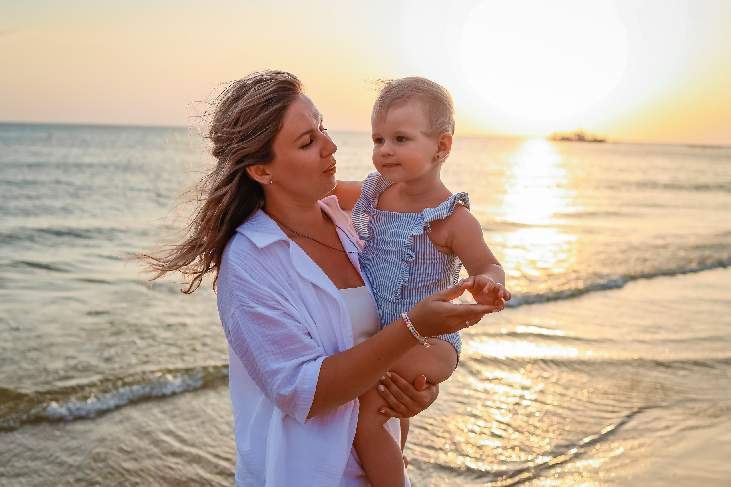 День рождения 2 года на пляже. Главная