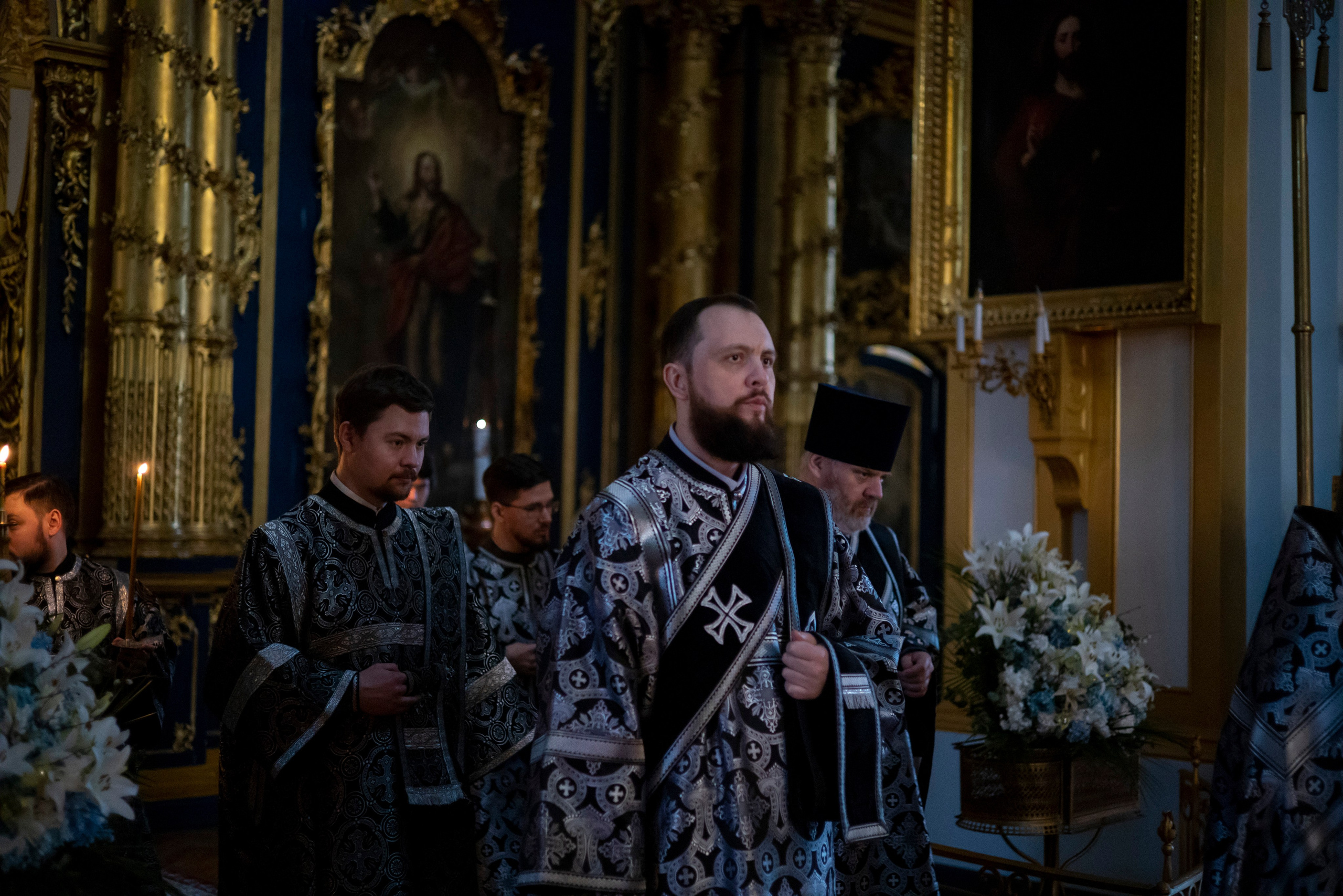 УТРЕНЯ ВЕЛИКОГО ПЯТКА. НИКОЛО-БОГОЯВЛЕНСКИЙ МОРСКОЙ СОБОР