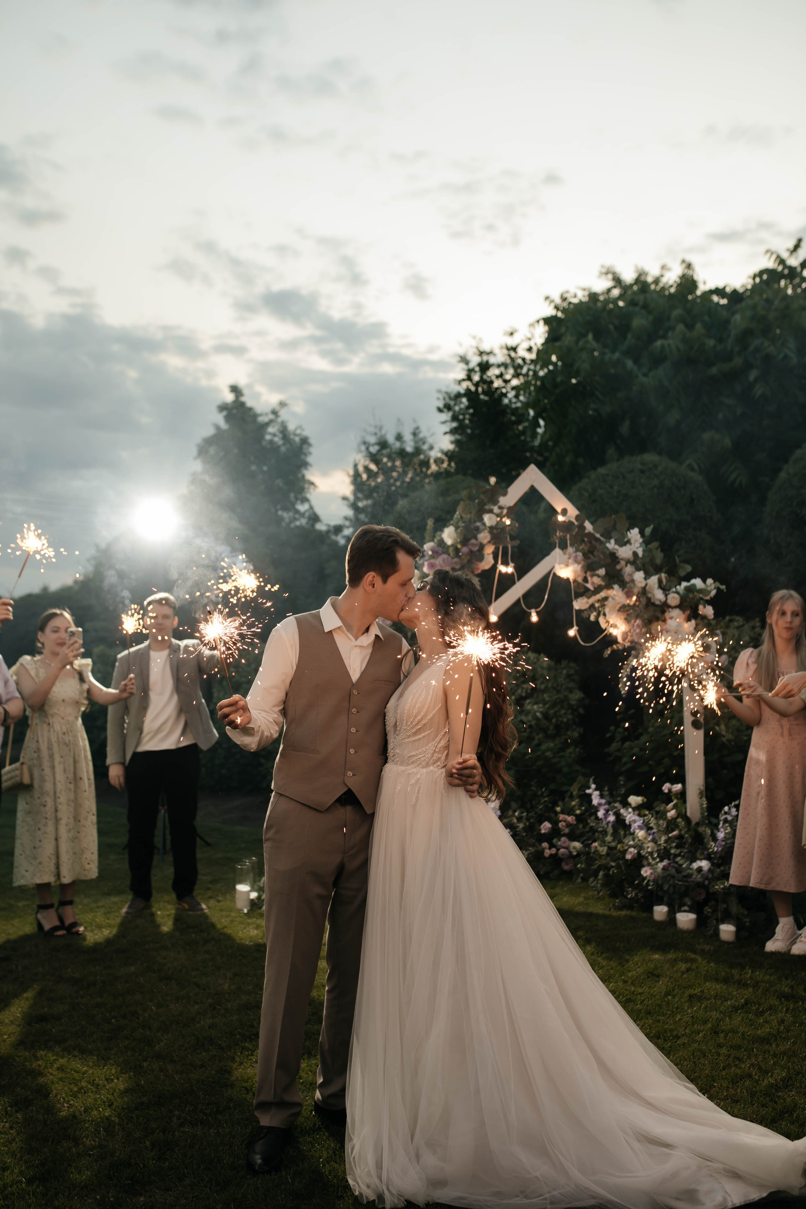 Свадебная история Дарьи и Родиона. Берендей Хаус. Свадебный и семейный фотограф Рассказова Виктория