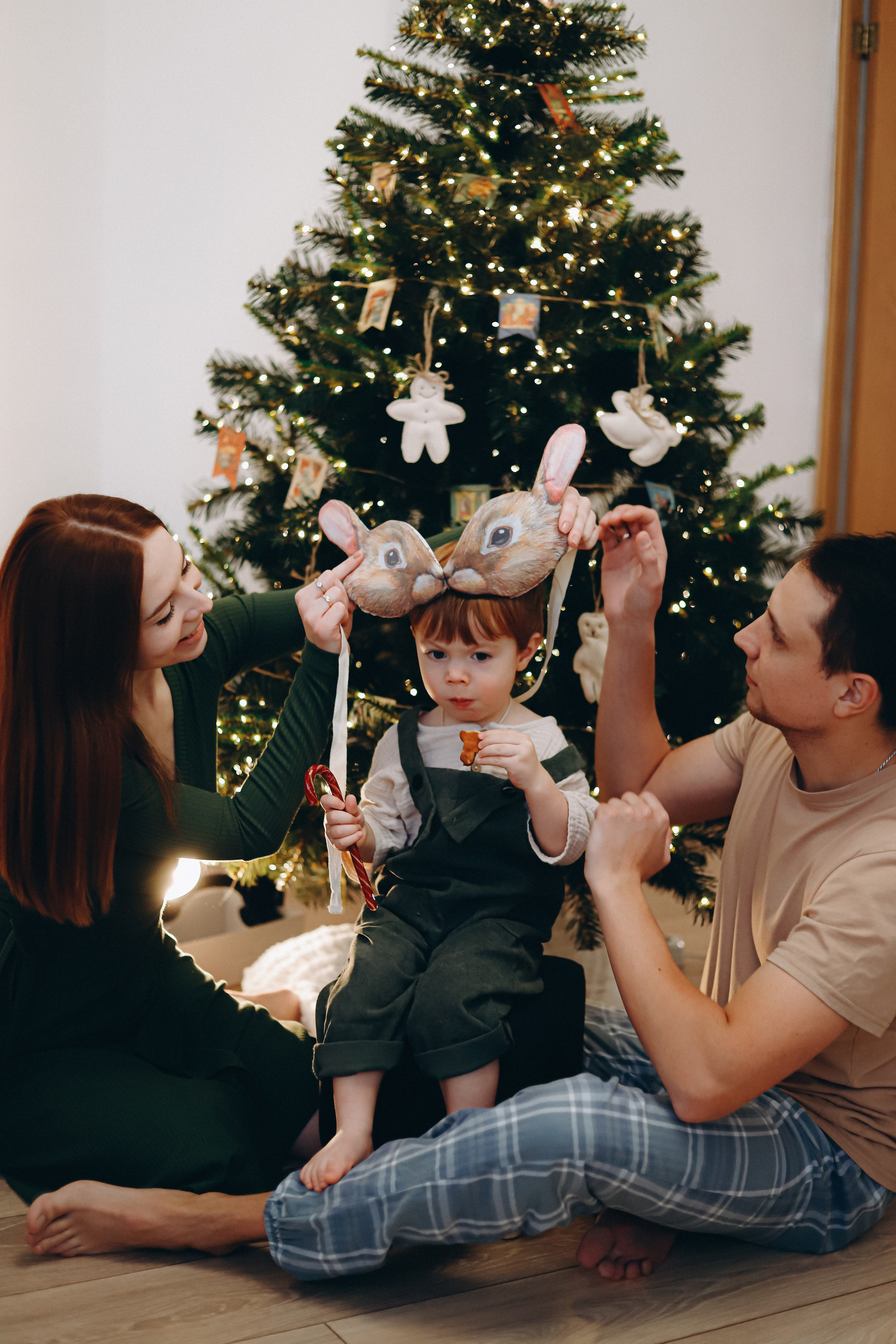 Домашняя новогодняя история. Алексей+Ксения+Дима. Услуги