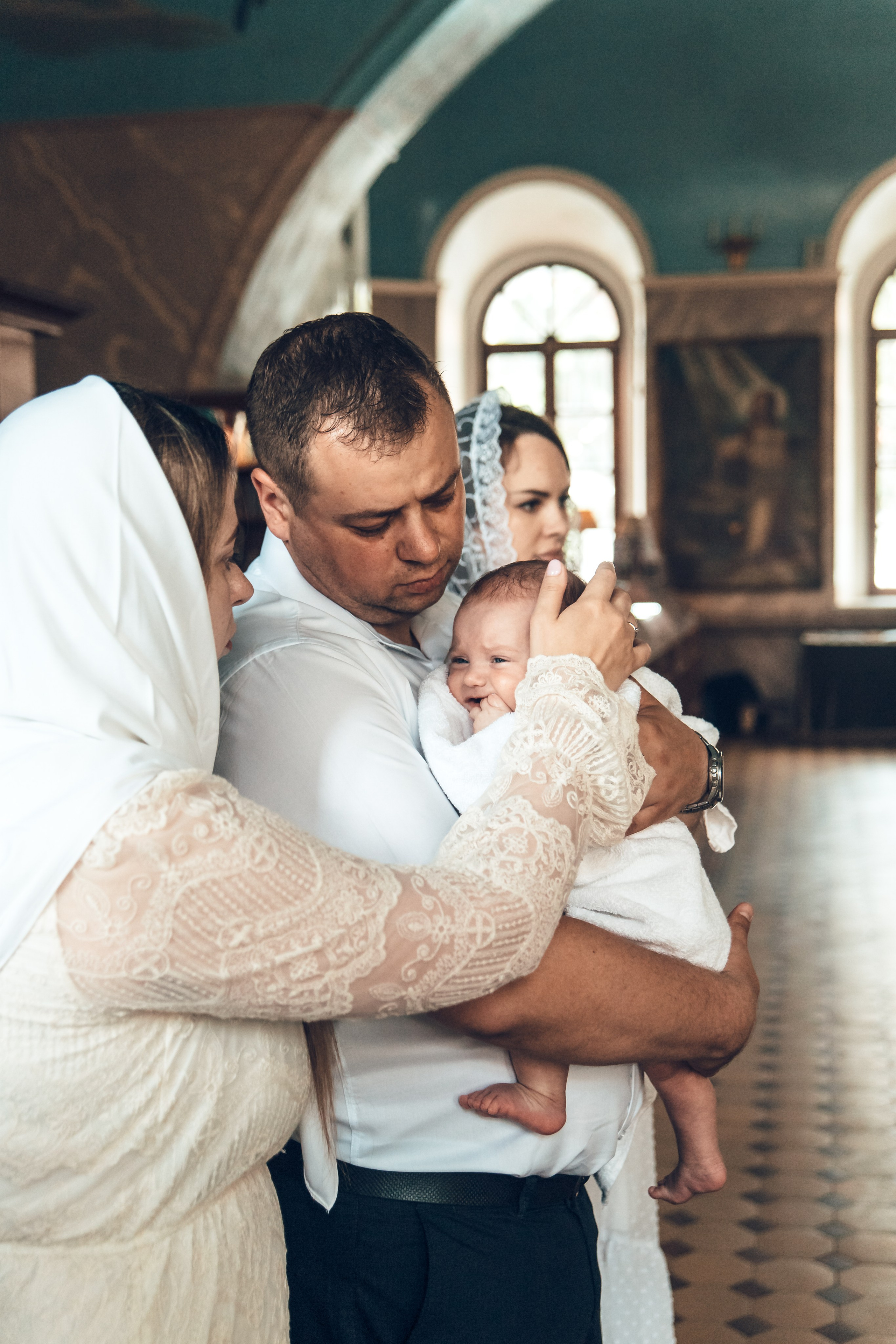 Крещение Василисы. Семейный фотограф в Калуге Ирина Ушакова. Фотограф на роды