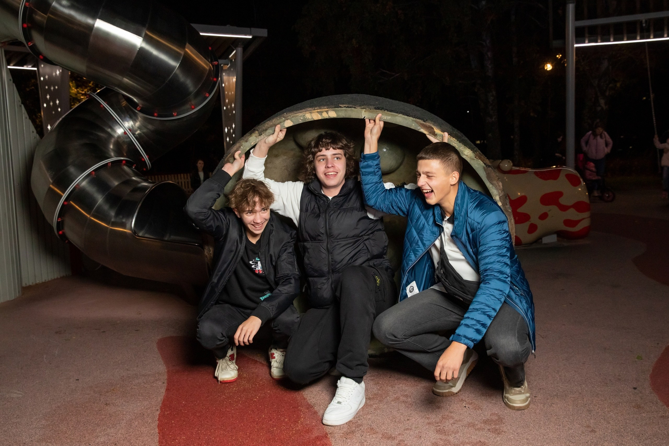 Фотосъемка на улице, в парке для школьников 9-х и 11-х классов. Выпускные альбомы Евгении Виноградовой г. Липецк