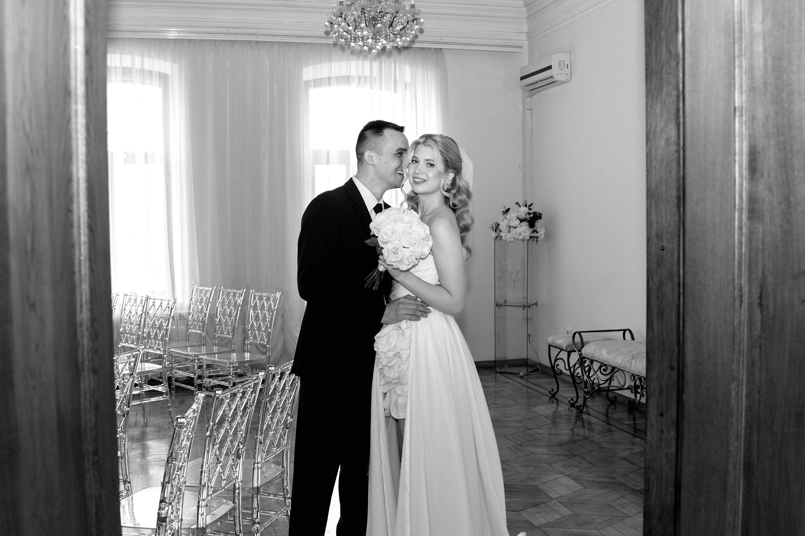 Момент в ЗАГСе Ульяновска. Свадебный фотограф Елена Орешина