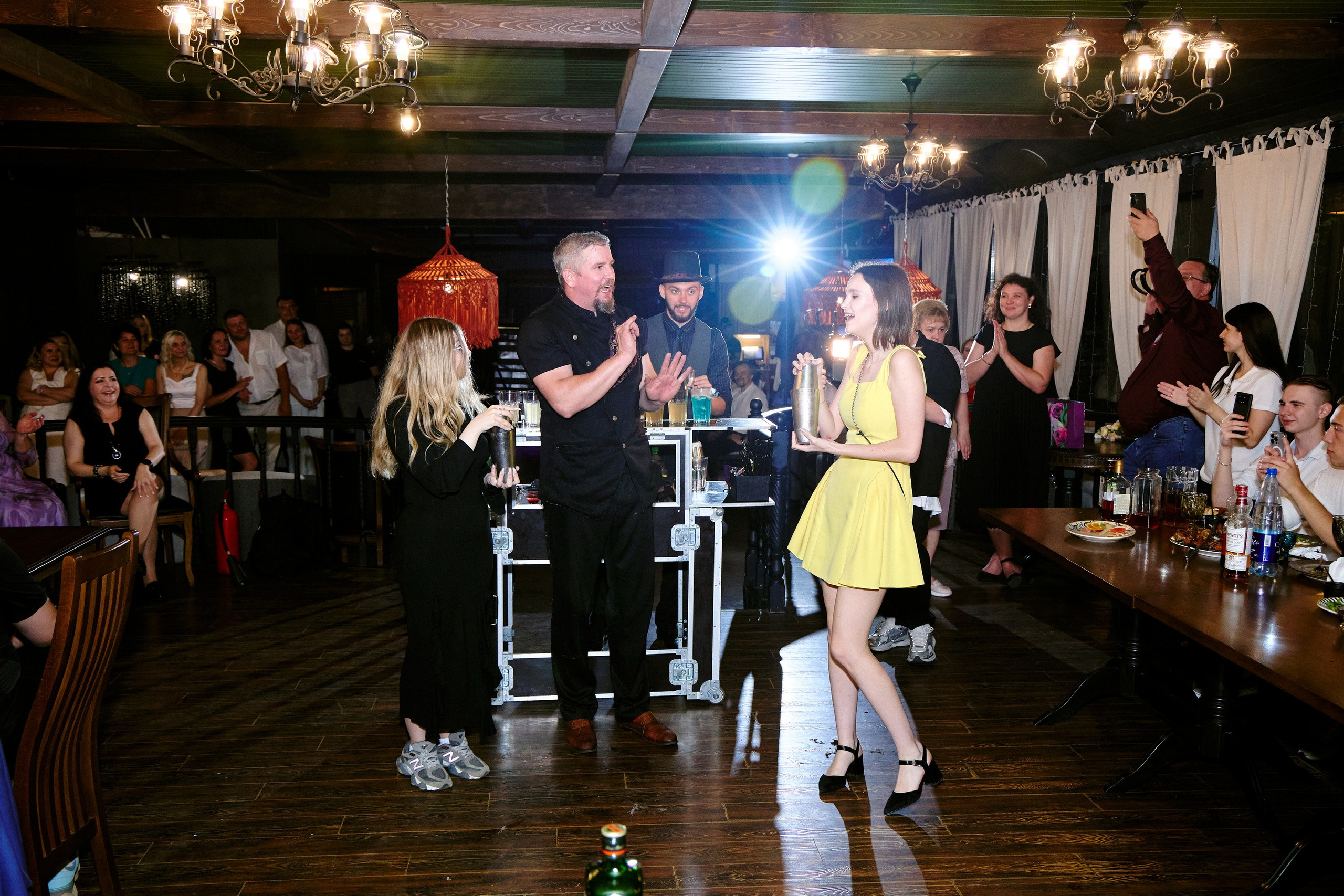 Выпускной 35 Сош. Фотограф Выпускные альбомы Таганрог Сергей Коробченко