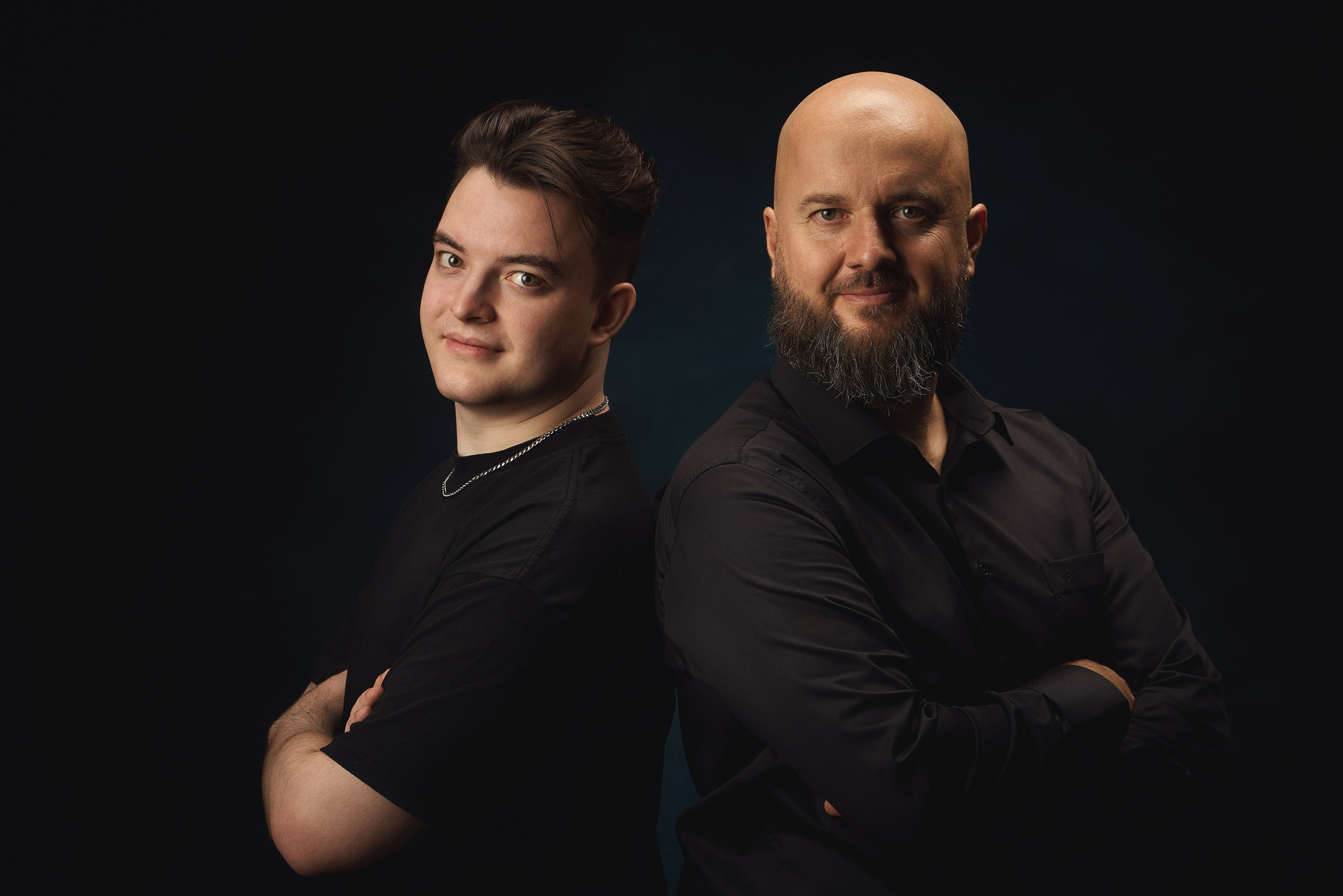 Портретная семейная фотосессия в студии. Семейный фотограф Евгений Опарин