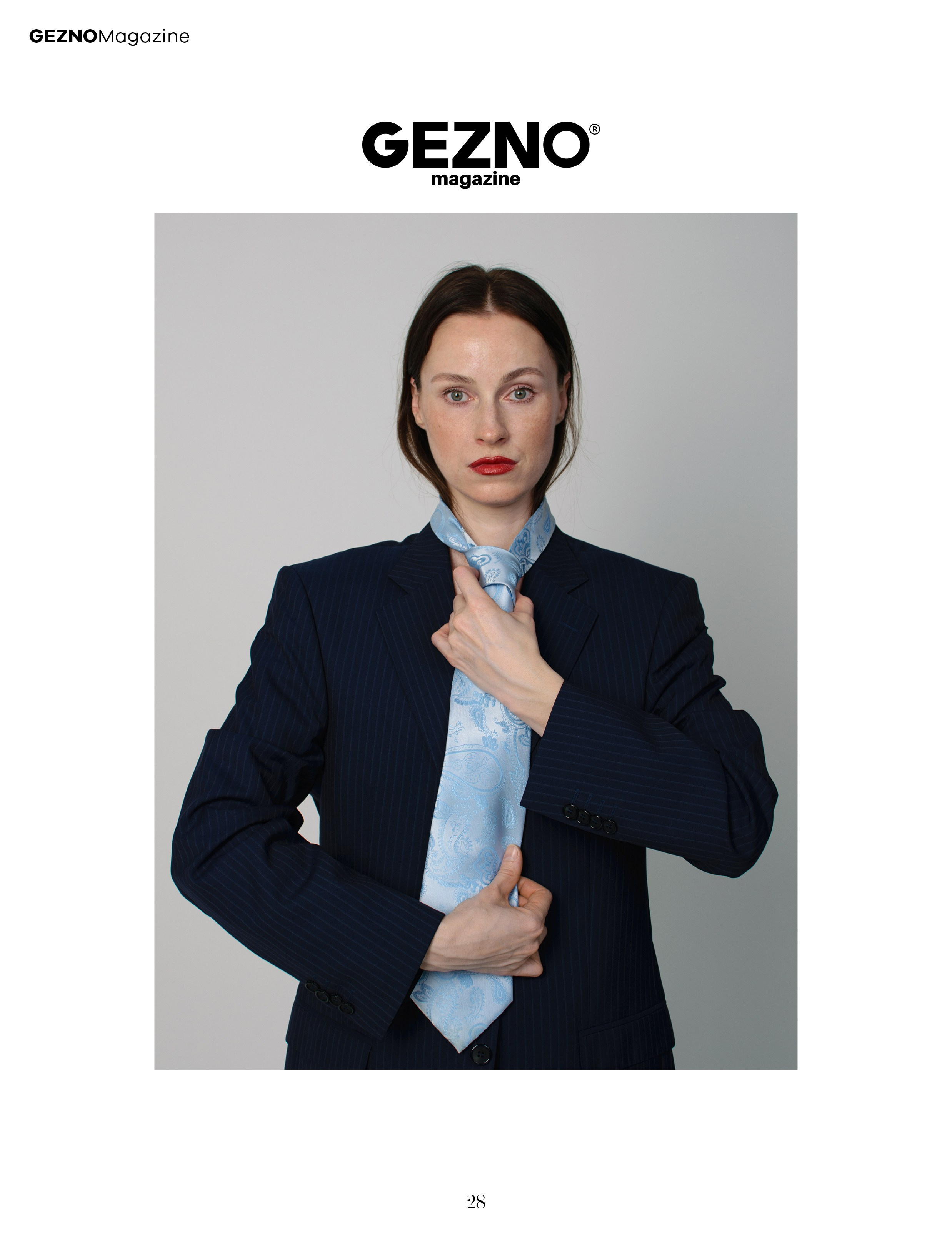 GEZNO, Paris, France Потеря -  история о том, как женщина теряет себя, выполняя мужские обязанности изо дня в день Фотограф в Омске Ульяна Красикова 