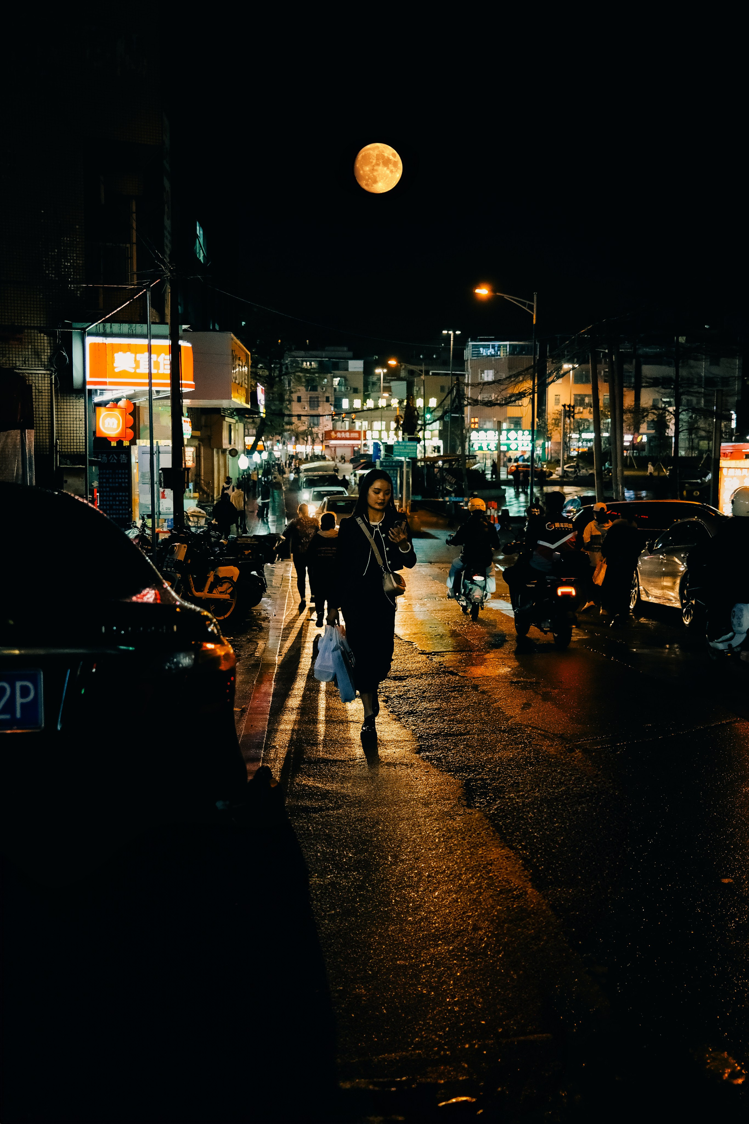 Neon in Guangzhou. Фотограф В Гуанчжоу и Шэньчжэнь Андрей Лопатин