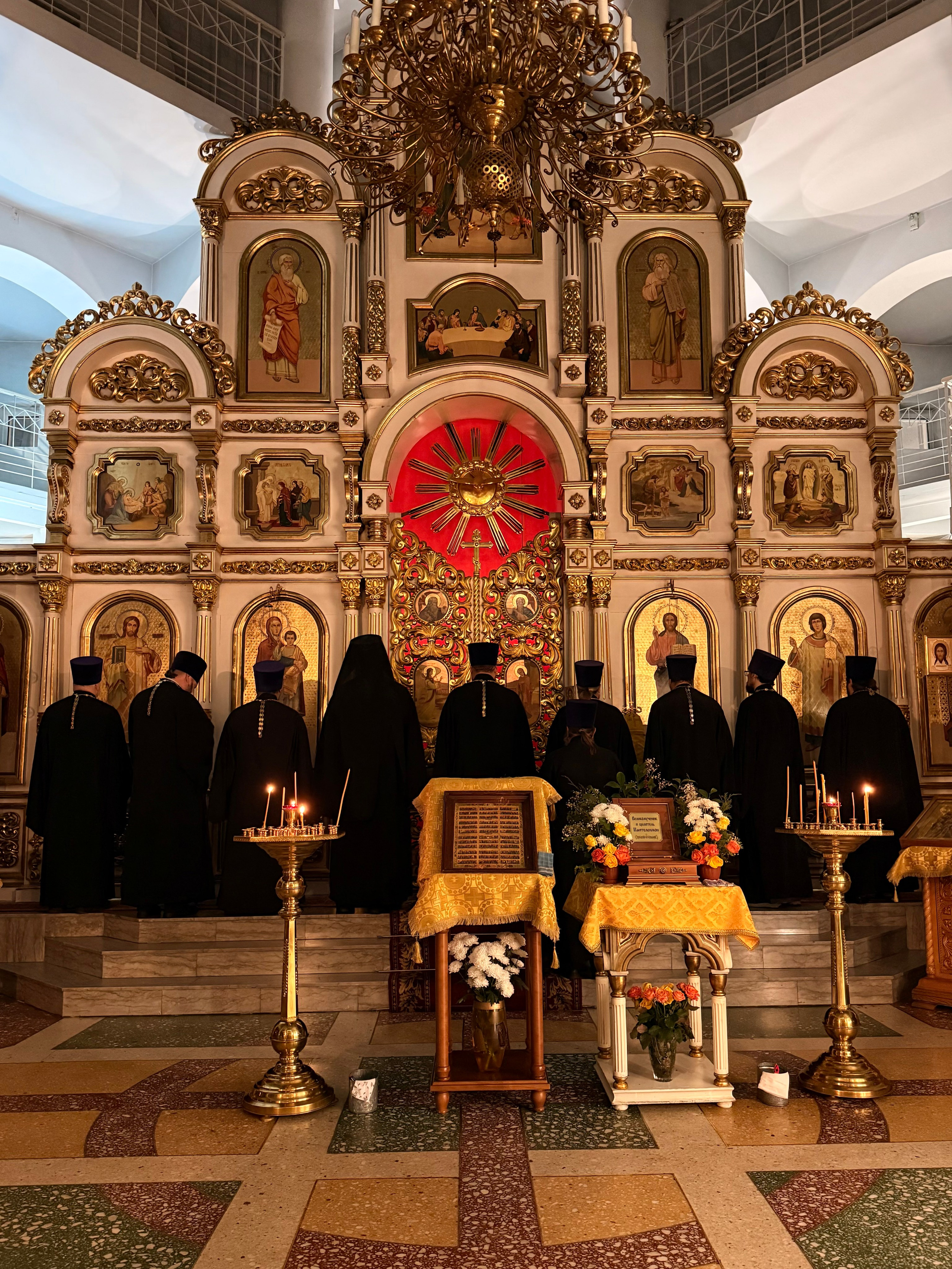 Соборная Божественная литургия духовенства Саратовского Юго-Западного благочиния. Саратовское Юго-Западное благочиние