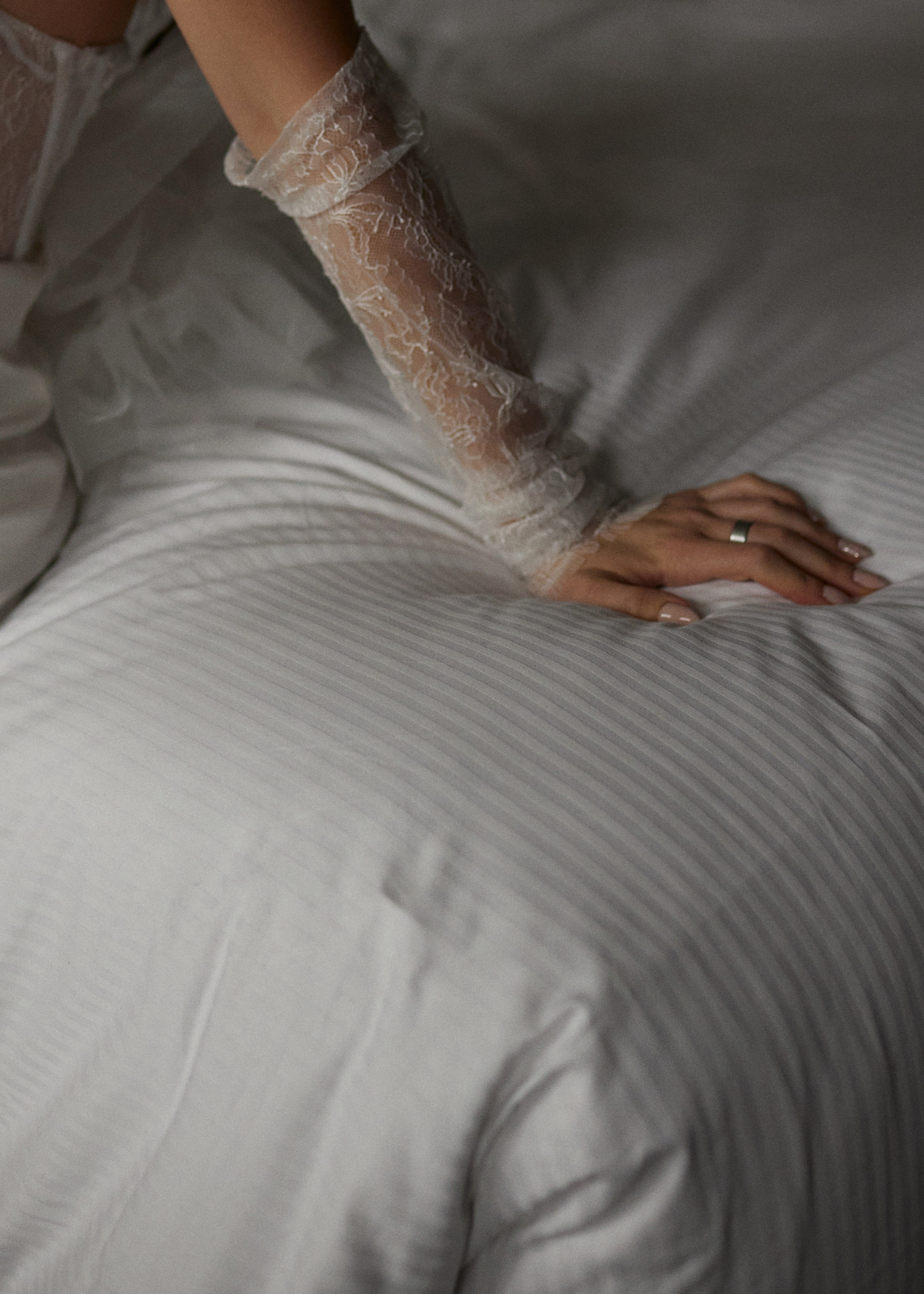 Кристина и Олег в отеле. Свадебный фотограф Москва Калуга