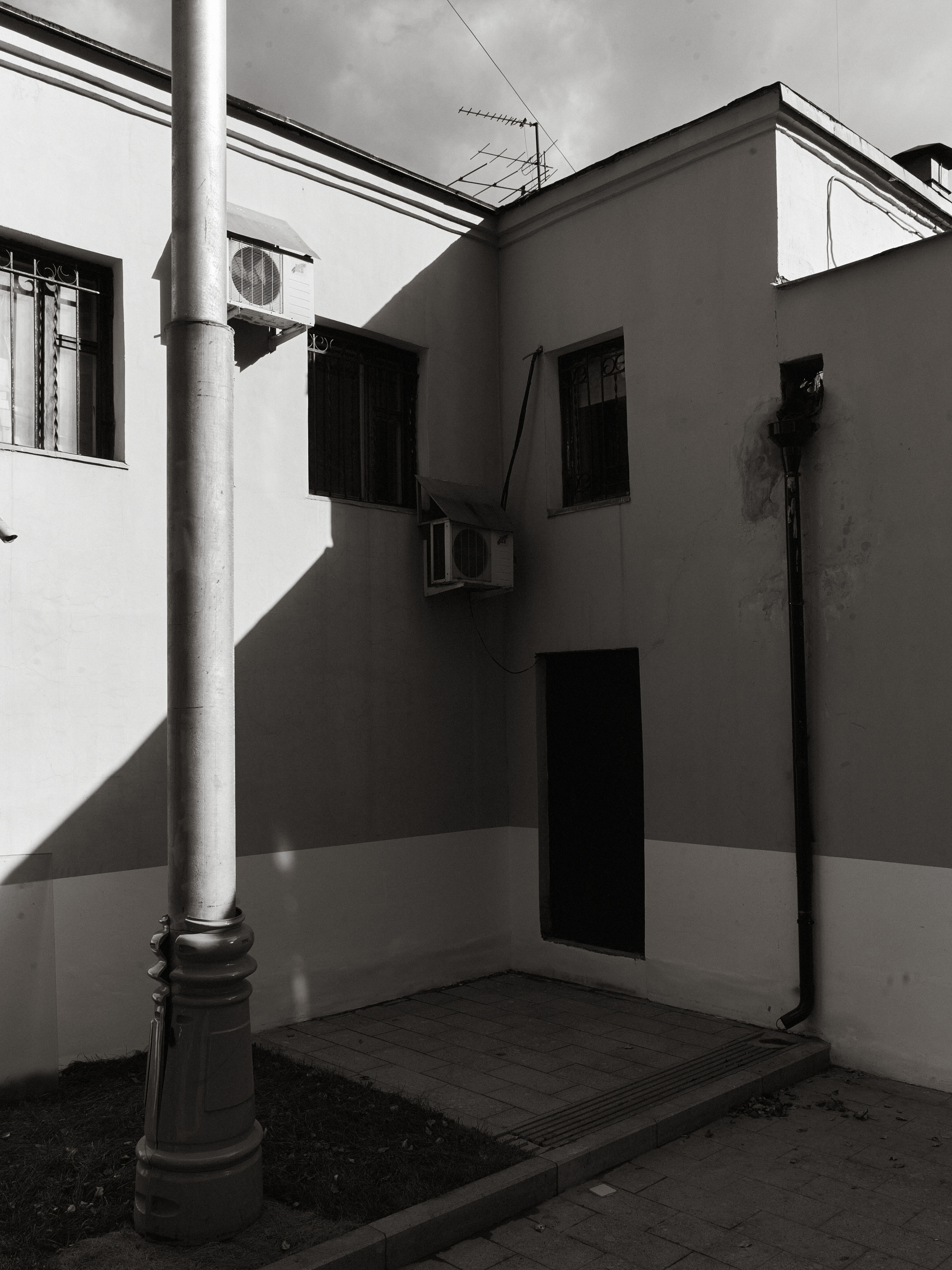 Moscow | bw. Olya Filina | Moscow Photographer