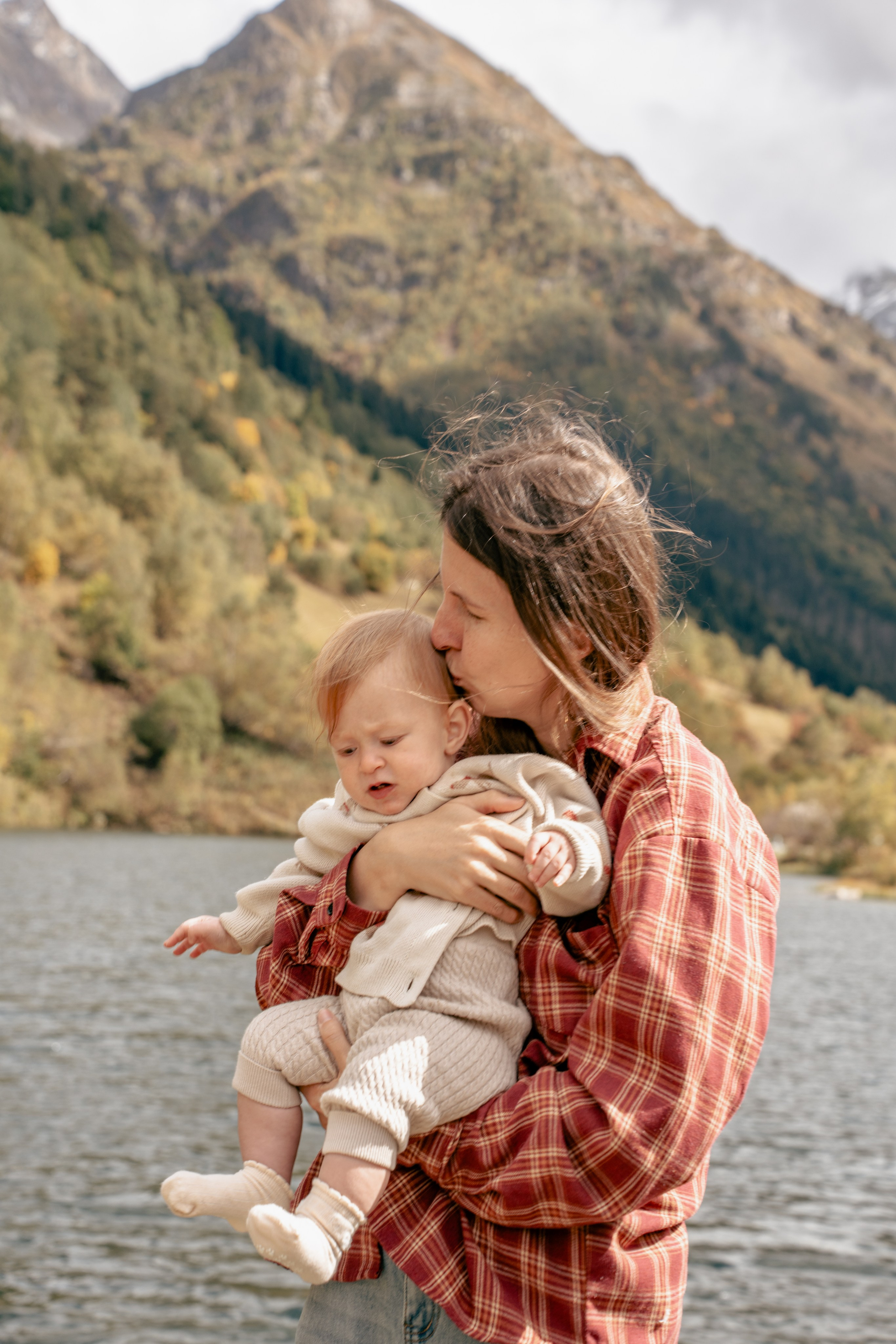 Семейная фотосессия в Домбае. Фотограф КМВ|ГОРЫ Пятигорск Железноводск Ессентуки Кисловодск Домбай Архыз Эльбрус