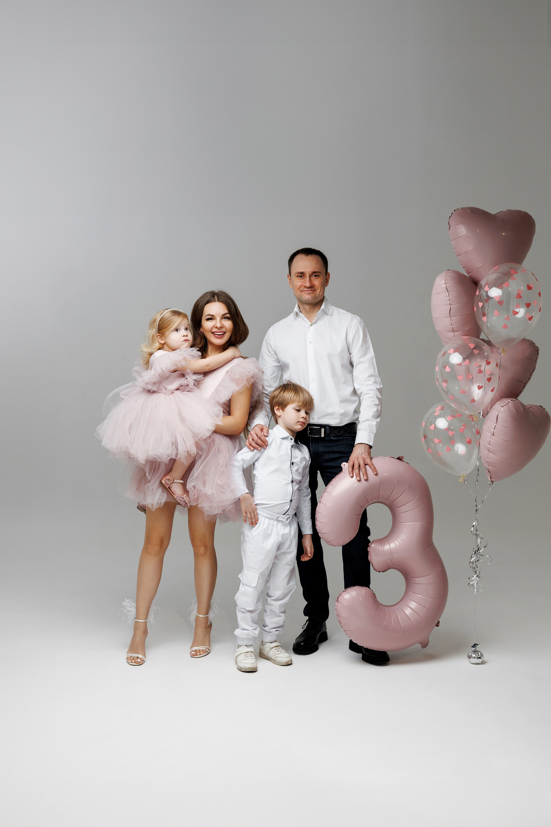 Съемка Дня Рождения Алисы в фотостудии CROSS-STUDIO зал IDEAL. Свадебный и семейный фотограф в Москве и МО Елена Агапова