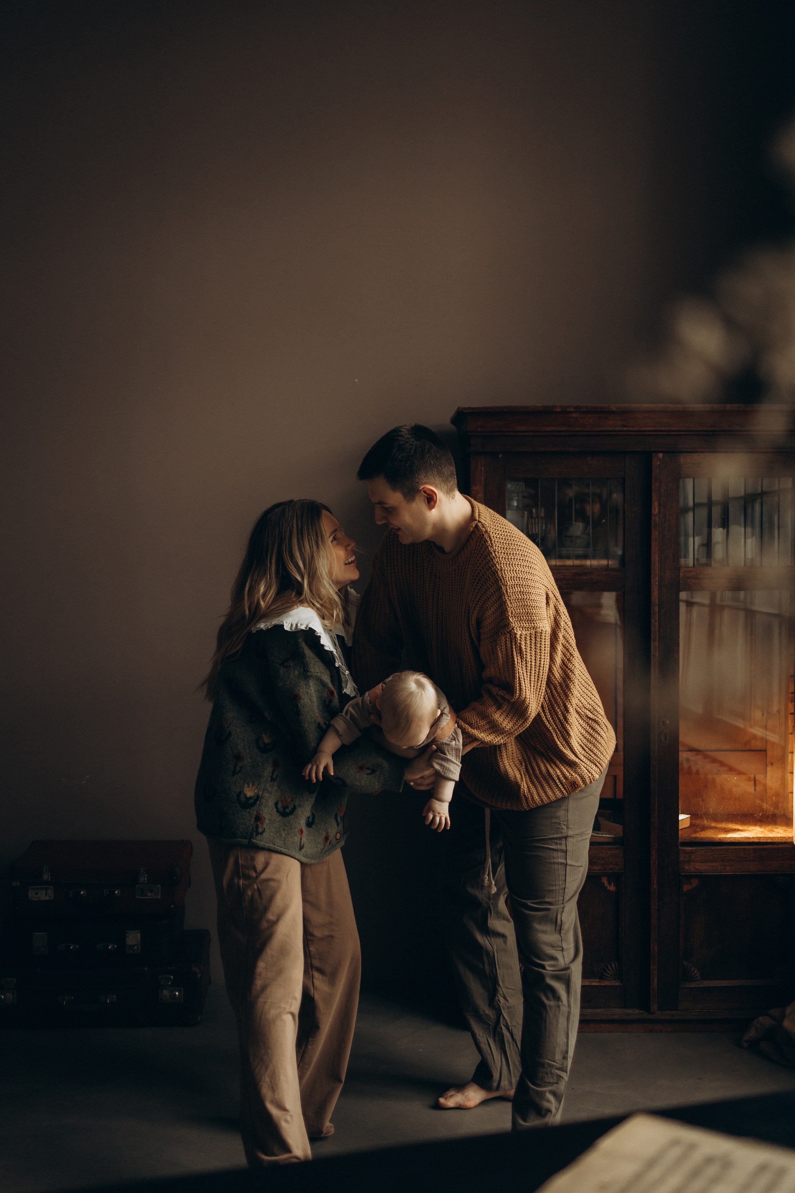 Оля, Никита и малыш Мирослав. Семейный, домашний, ньюборн фотограф Москва Цветкова Елизавета