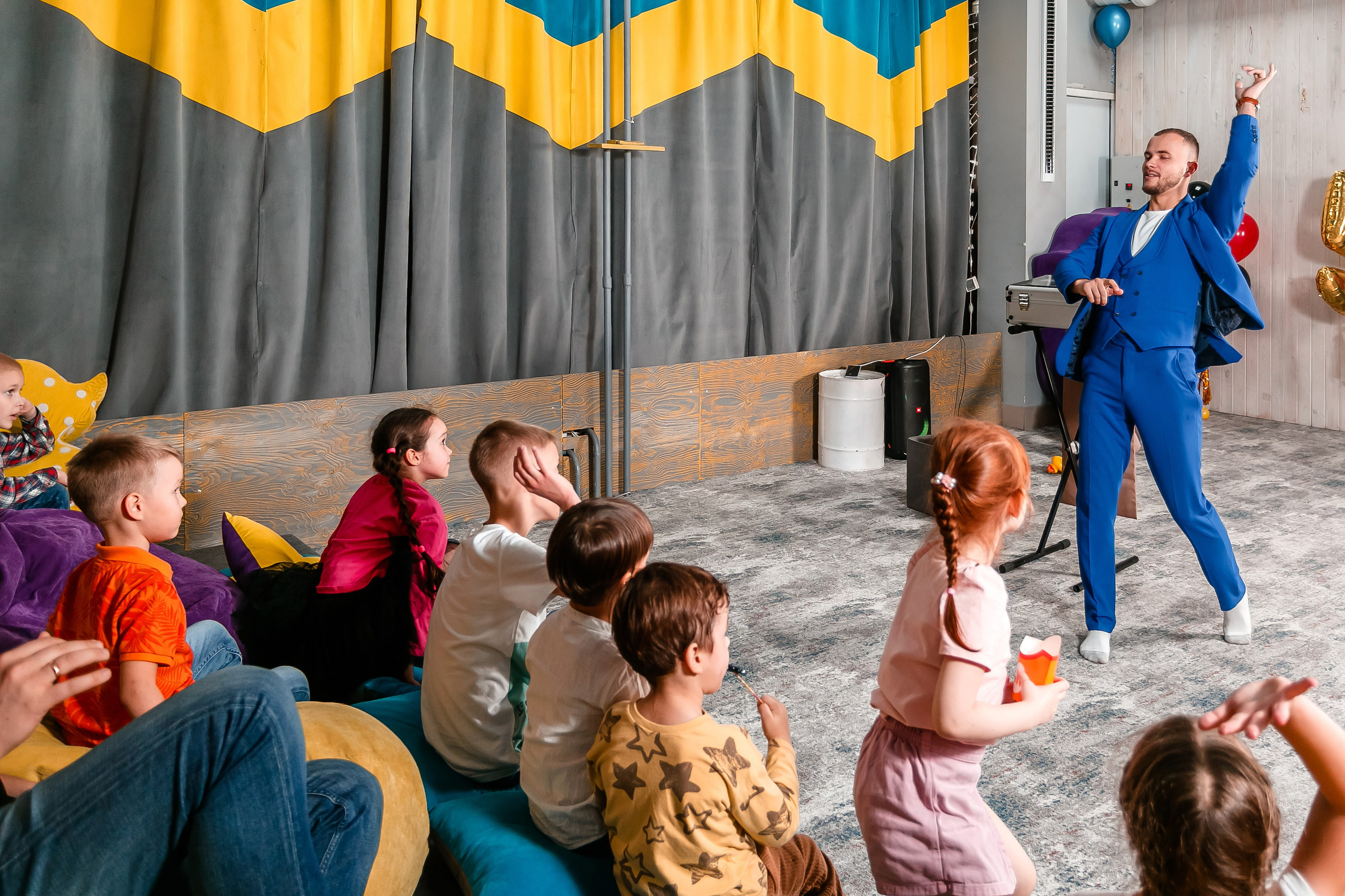 Лофт ДАКИ ДАК\ детский ДР. Фотограф в  г. Новосибирск