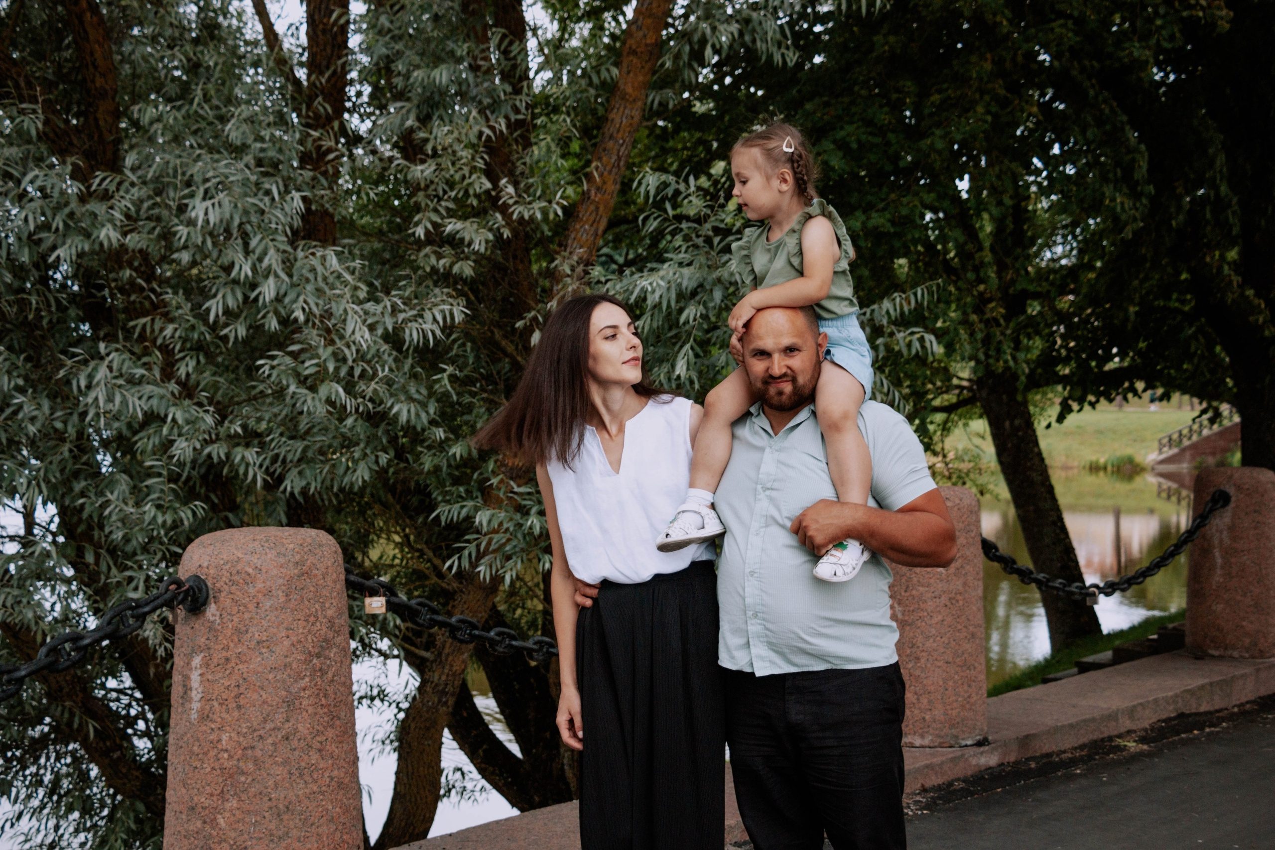 Алексей, Римма, Аннушка и Полина. Бережно сохраняю ваши чувства и истории на своих фотографиях