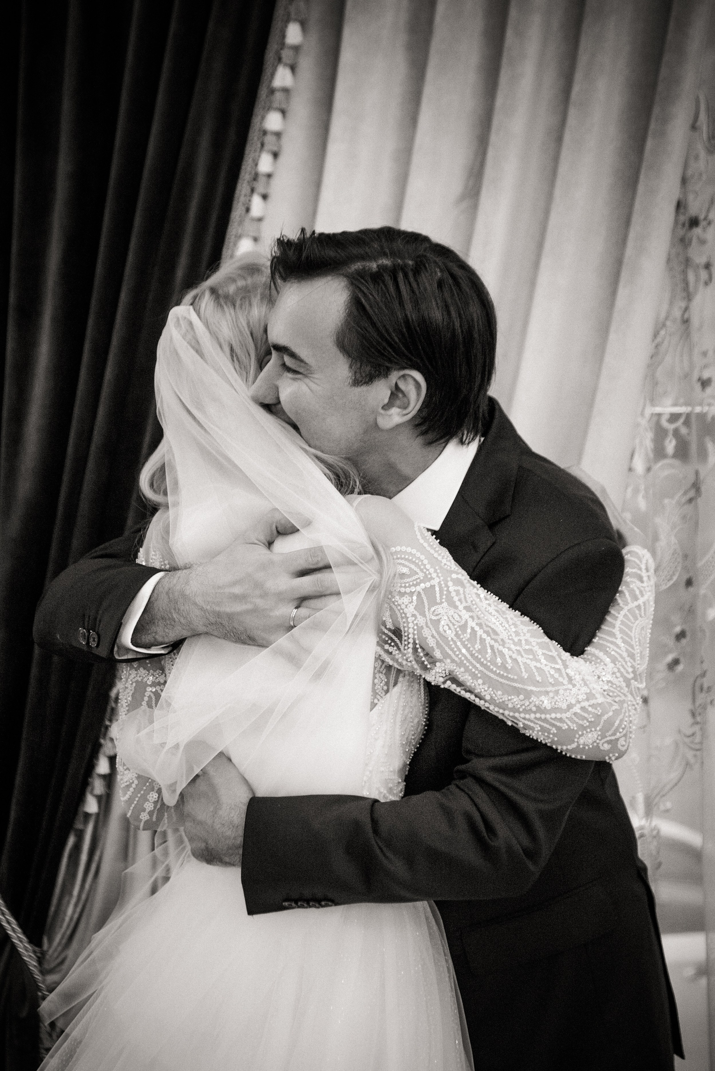 Свадебная фотосессия на ВДНХ. Свадебный и семейный фотограф в Москве и Подмосковье Лариса Козлова