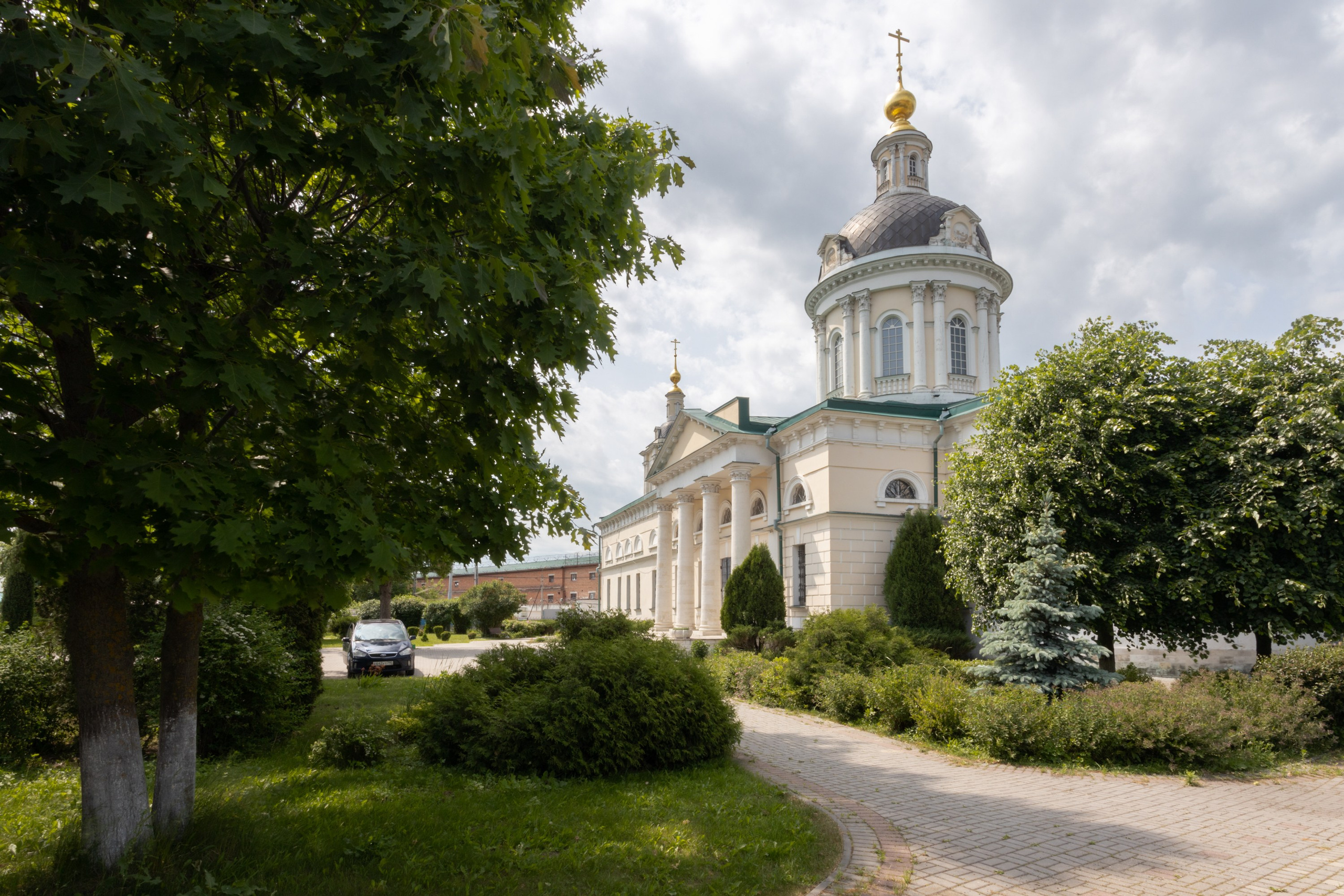 Свадьба, роспись в ЗАГСе, венчание, крещение, выписка из роддома — фотосъёмка. Визуальная упаковка брендов и проектов через фото и видеопроизводство