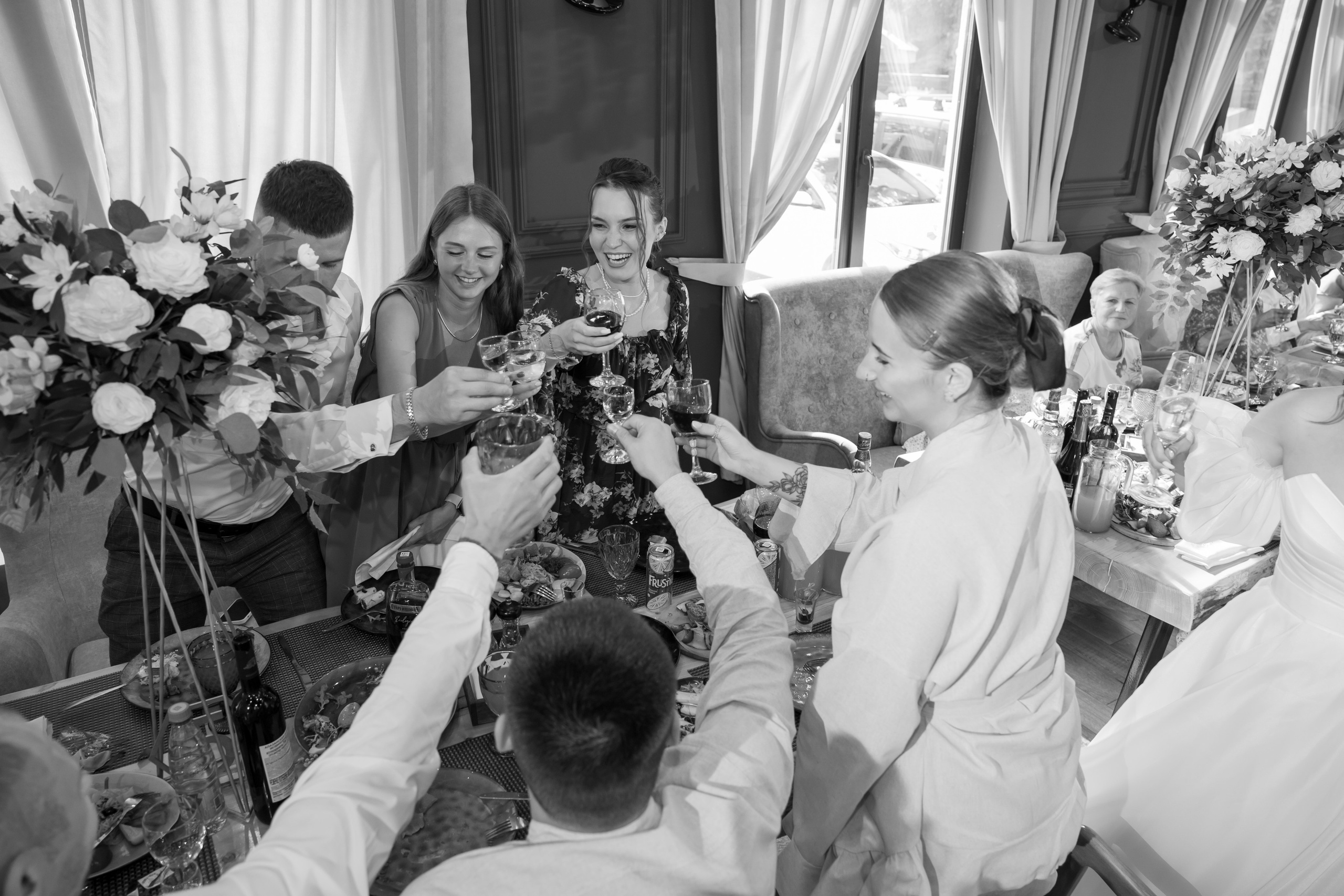 Полина и Дмитрий, загородный клуб «Барин», ЗАГС в г. Пушкино. Свадебный и репортажный фотограф (Москва, Королев и другие)