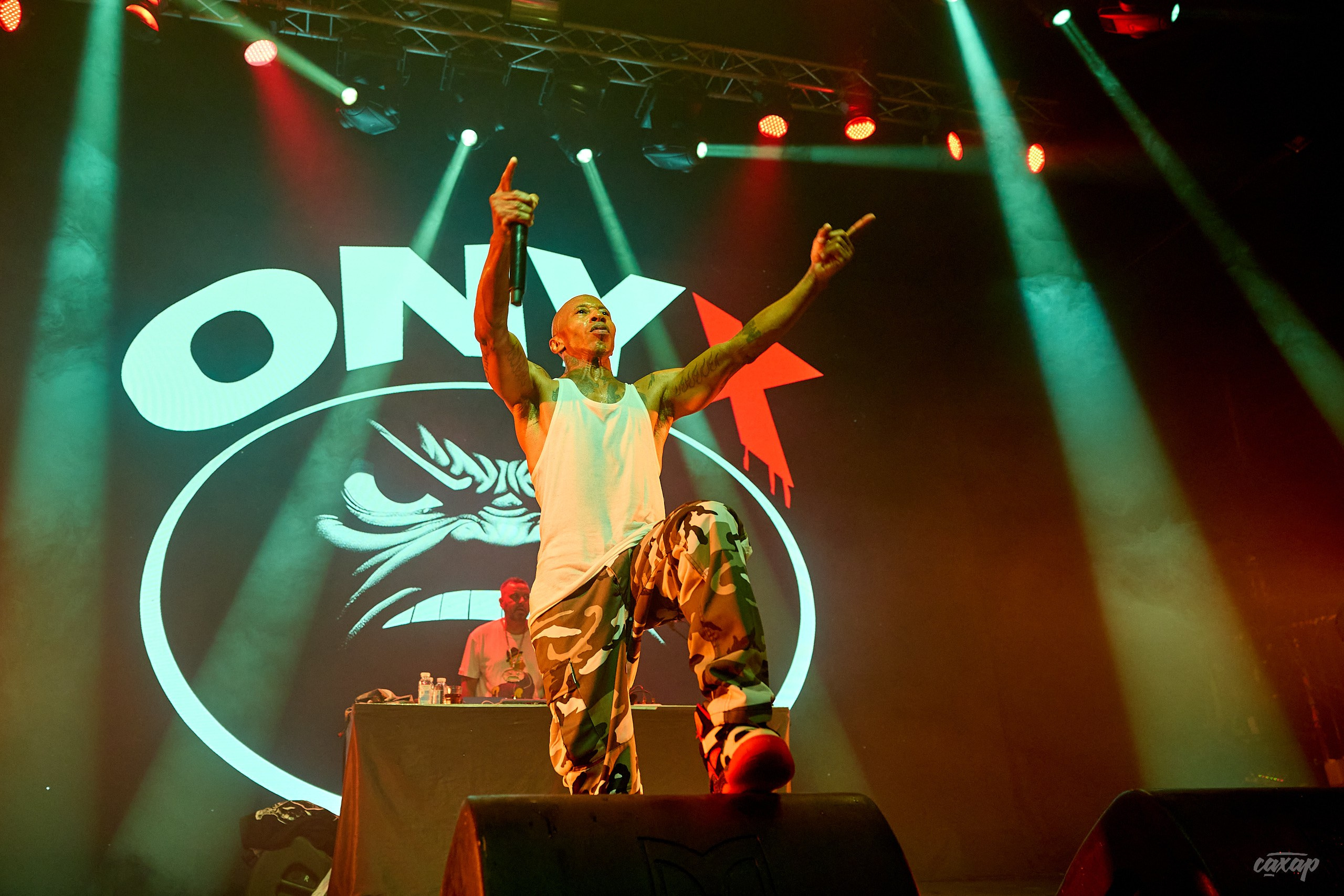 ONYX. Профессиональный фотограф в Екатеринбурге Юра Сахар