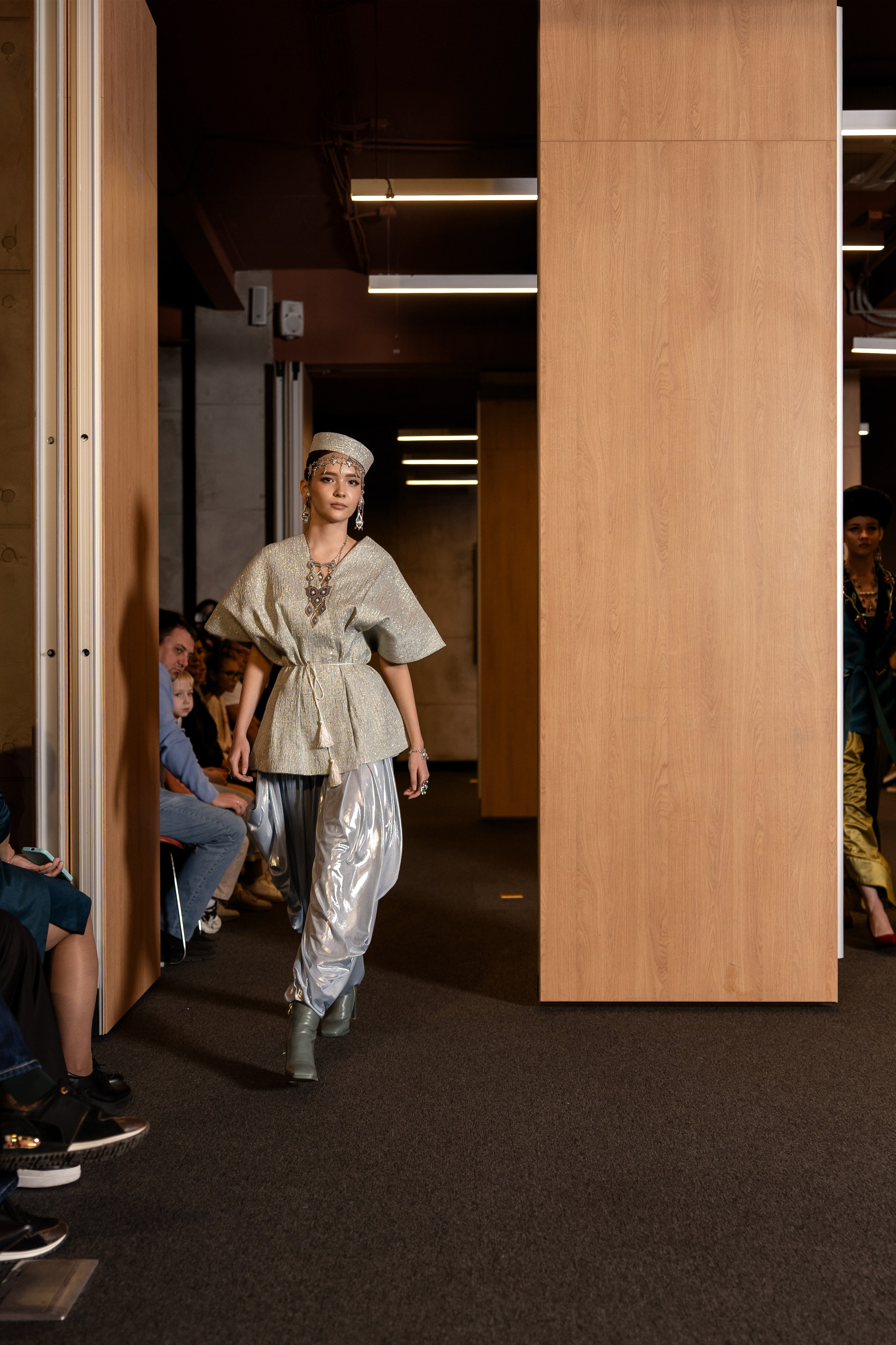 Brand Gulnur Atelier. Сайт Алматинского НЮ АРТ, будуар и фэшн фотографа Дениса Карпенко