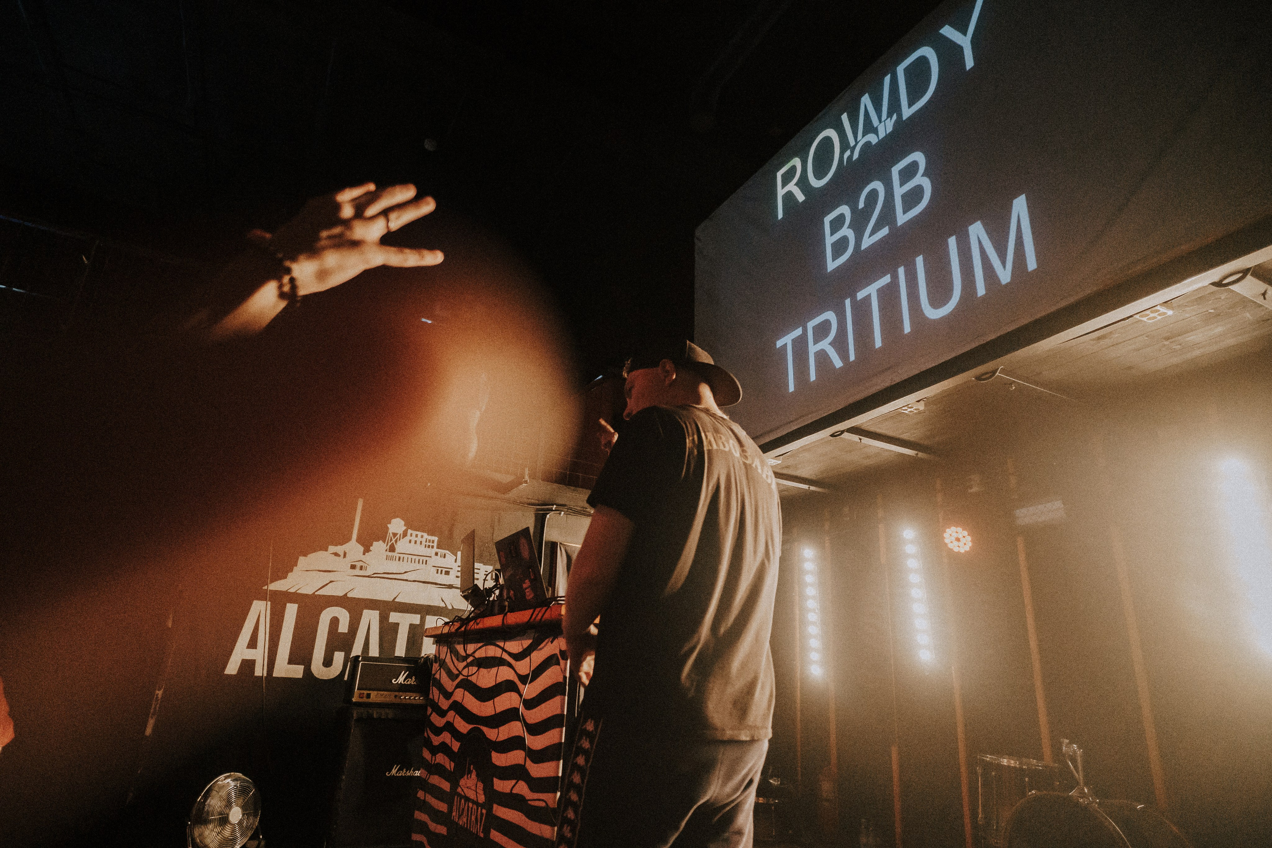 Концерты. ПАРА ОПЕРАТОРОВ