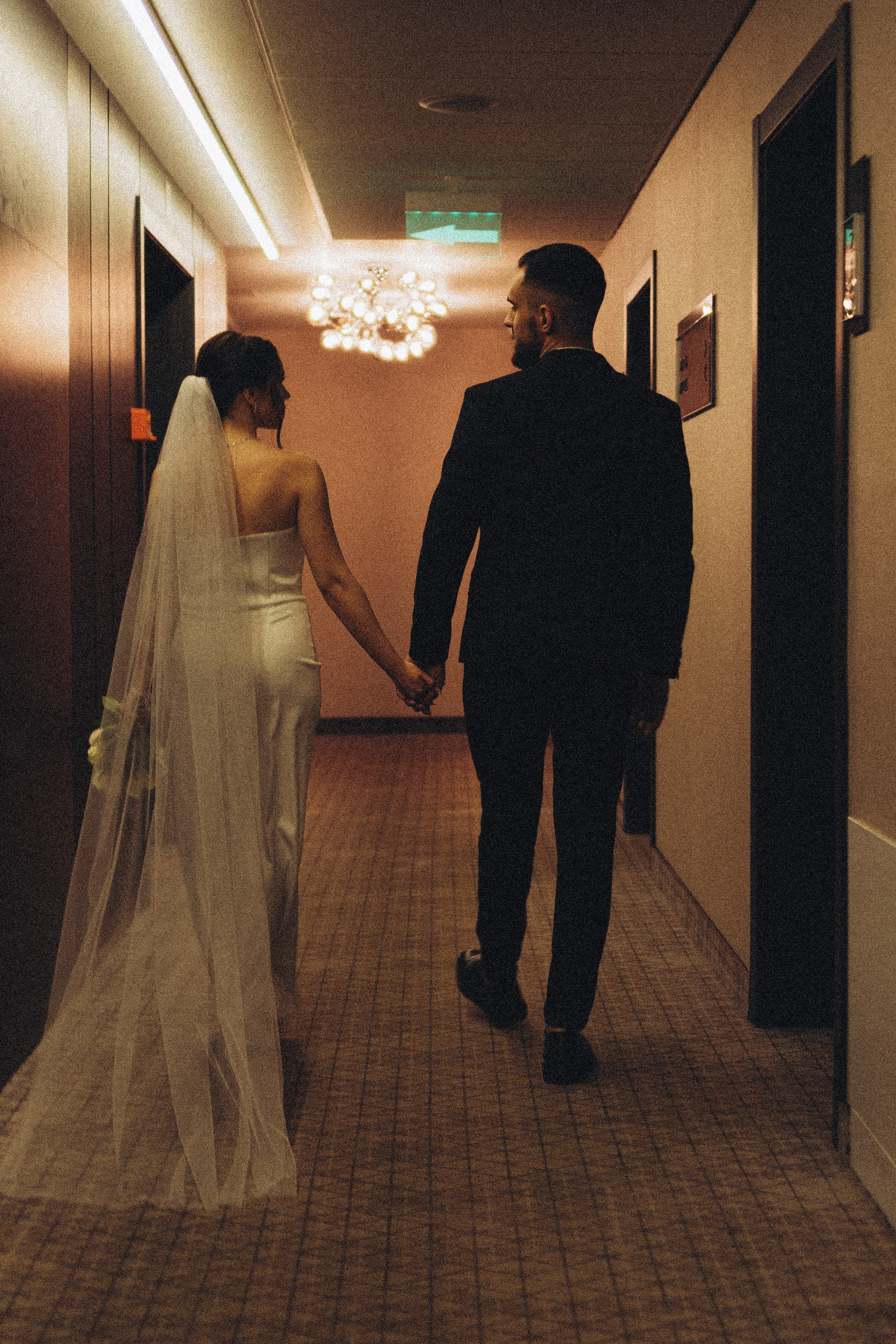 СВАДЕБНАЯ СЬЕМКА СБОРОВ ЖЕНИХА И НЕВЕСТЫ В ОТЕЛЕ И ТАКЖЕ ФОТОСЕССИИЯ В ОТЕЛЕЕ МЕГАПОЛИС БРЯНСК. Профессиональный фотограф, Санкт-Петербург — Виктория Богомолова