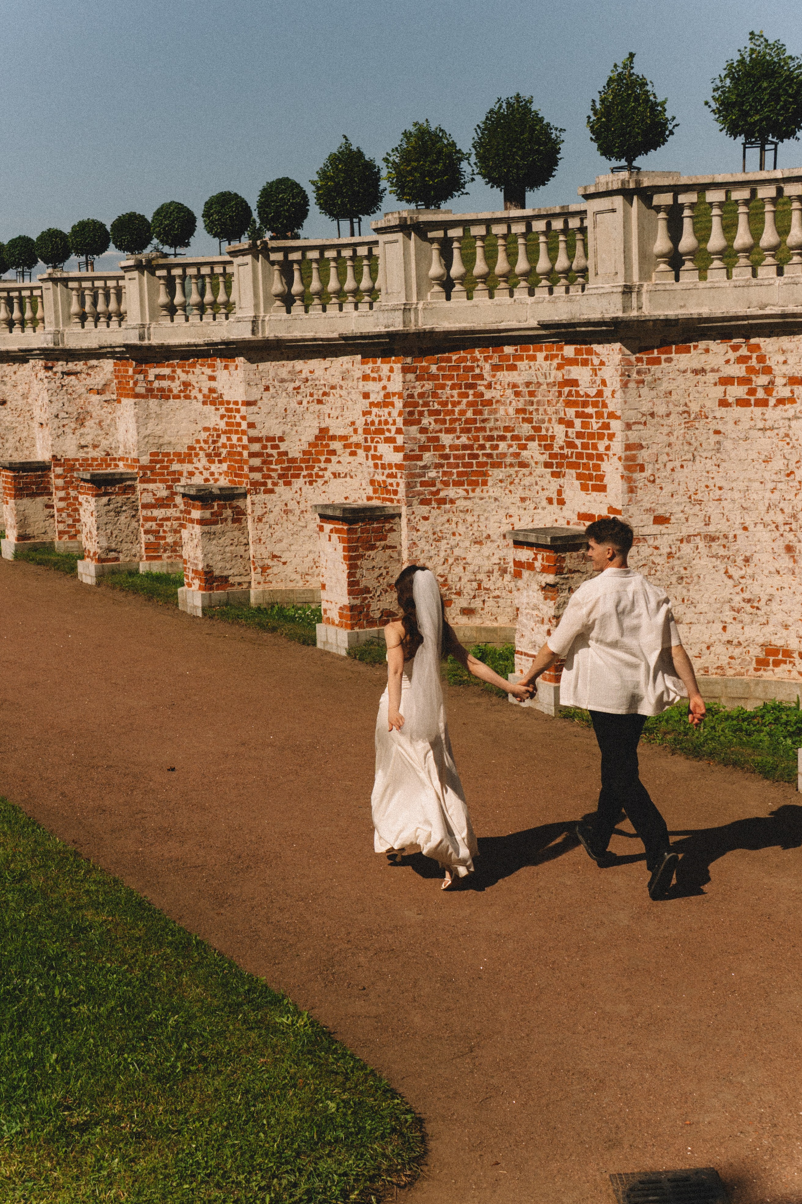 СВАДЕБНАЯ СЬЕМКА В ПЕТЕРГОФЕ И СЬЕМКА РЕПОРТАЖА В ЗАГСЕ ПЕТЕРГОФА. Профессиональный фотограф, Санкт-Петербург — Виктория Богомолова