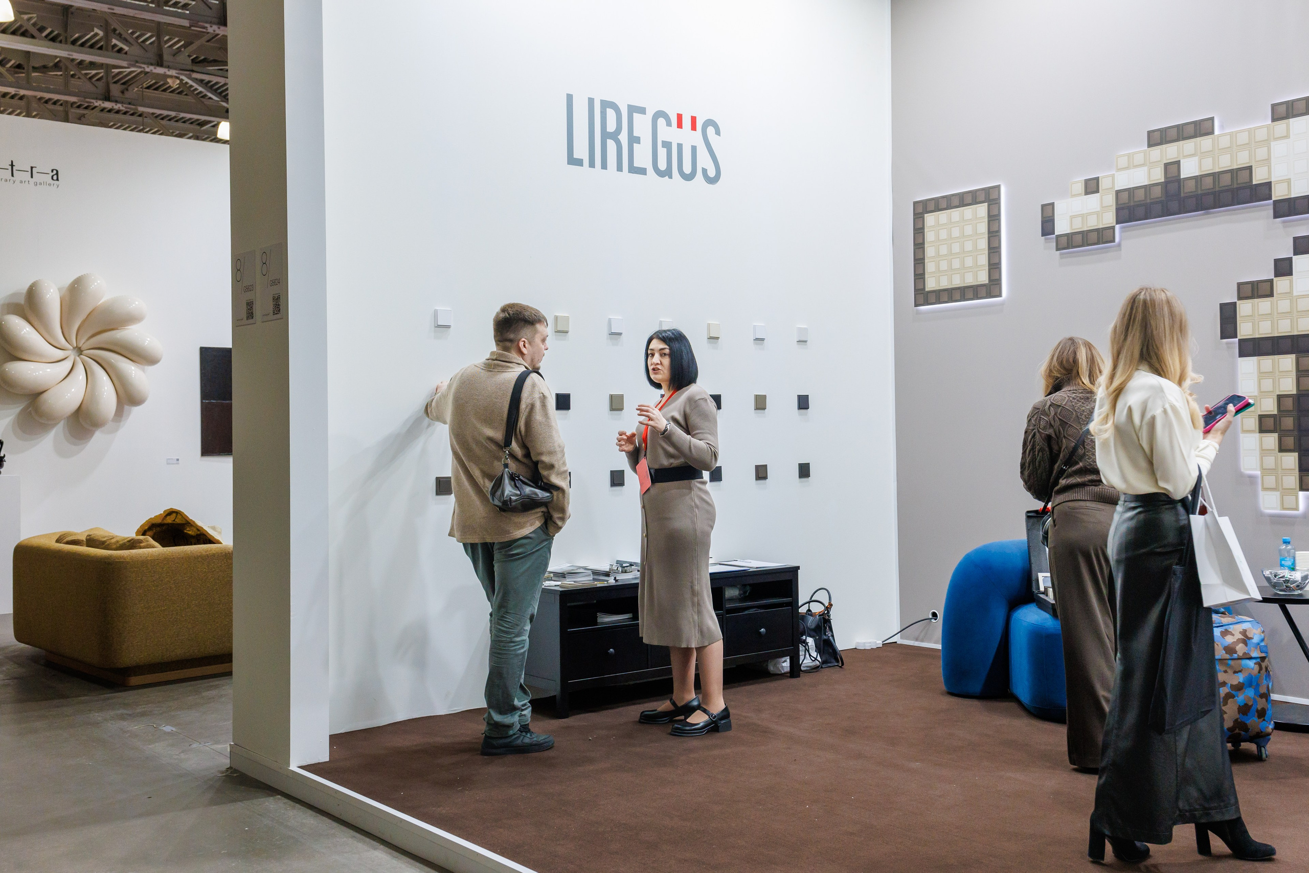 Фотосессия стенда в рамках выставки. Фотограф в Москве Дмитрий Емельянов