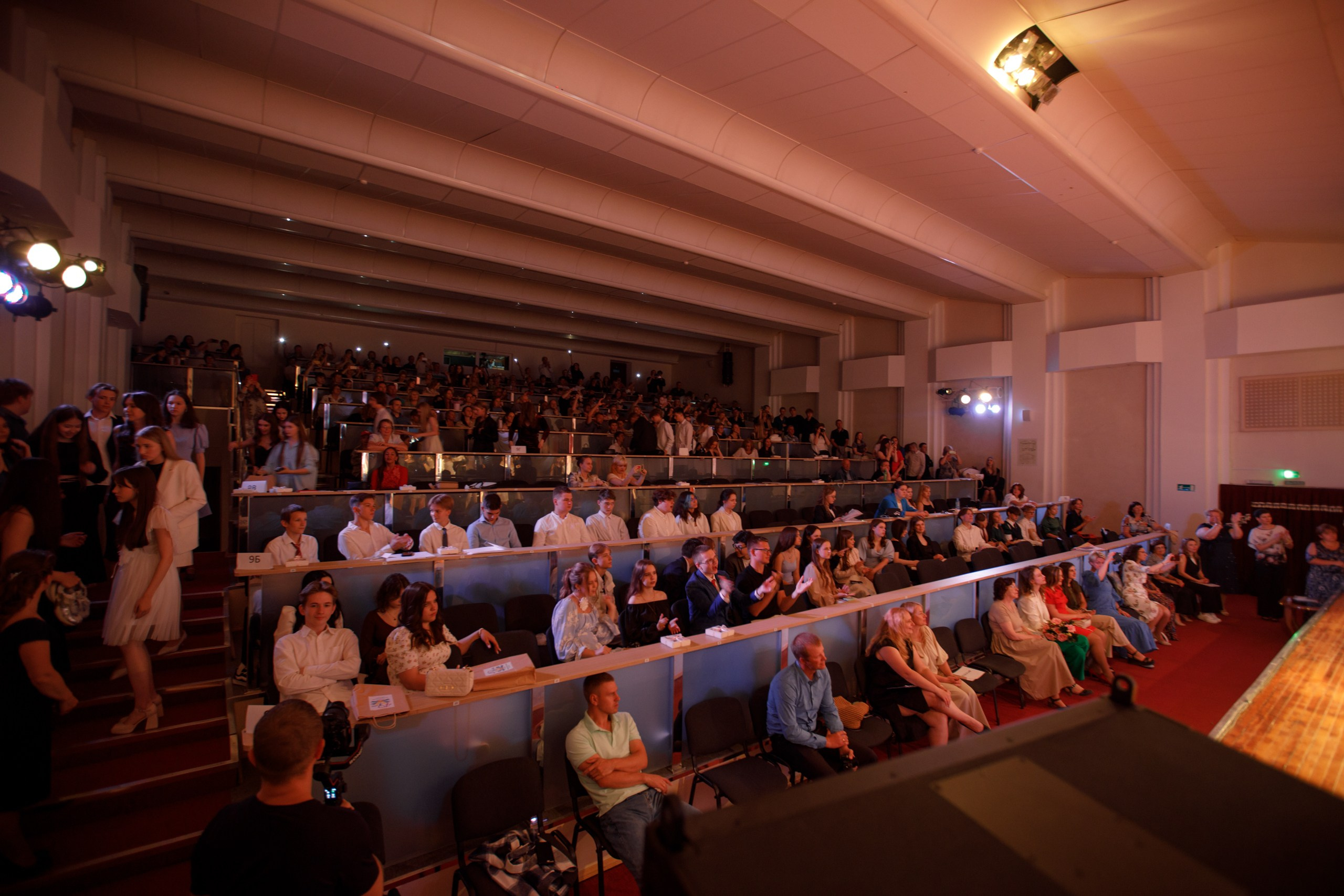 Вручение аттестатов. Свадебный фотограф в Ярославле Анастасия Архипова