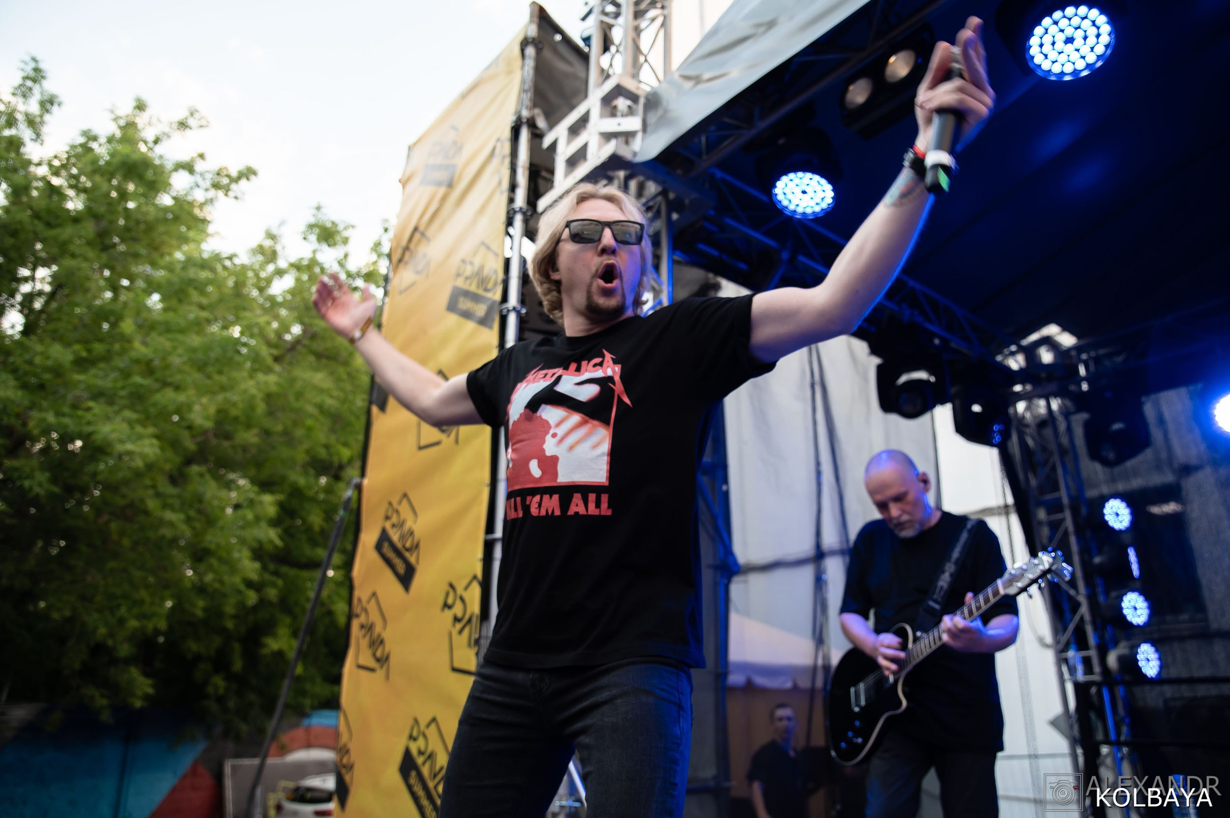 Фоторепортаж с мэшап концерта группы Черный Обелиск 4 июля 2024 года. Концертный и театральный репортажный фотограф в Москве Александр Колбая