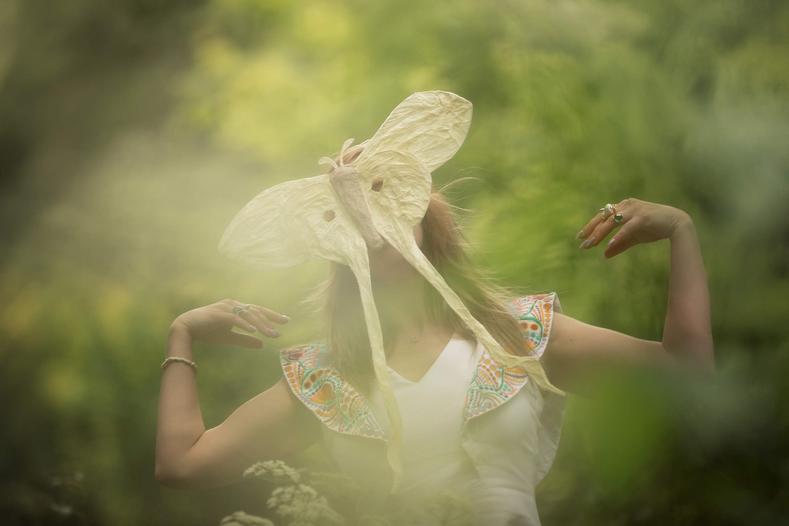 Фотопроект «Духи леса» — маски из папье-маше, свет и тишина природы. Фотограф Анна Грошикова — авторская съёмка на рассвете и закате в Москве, Мытищах, Солнечногорске и Московской области