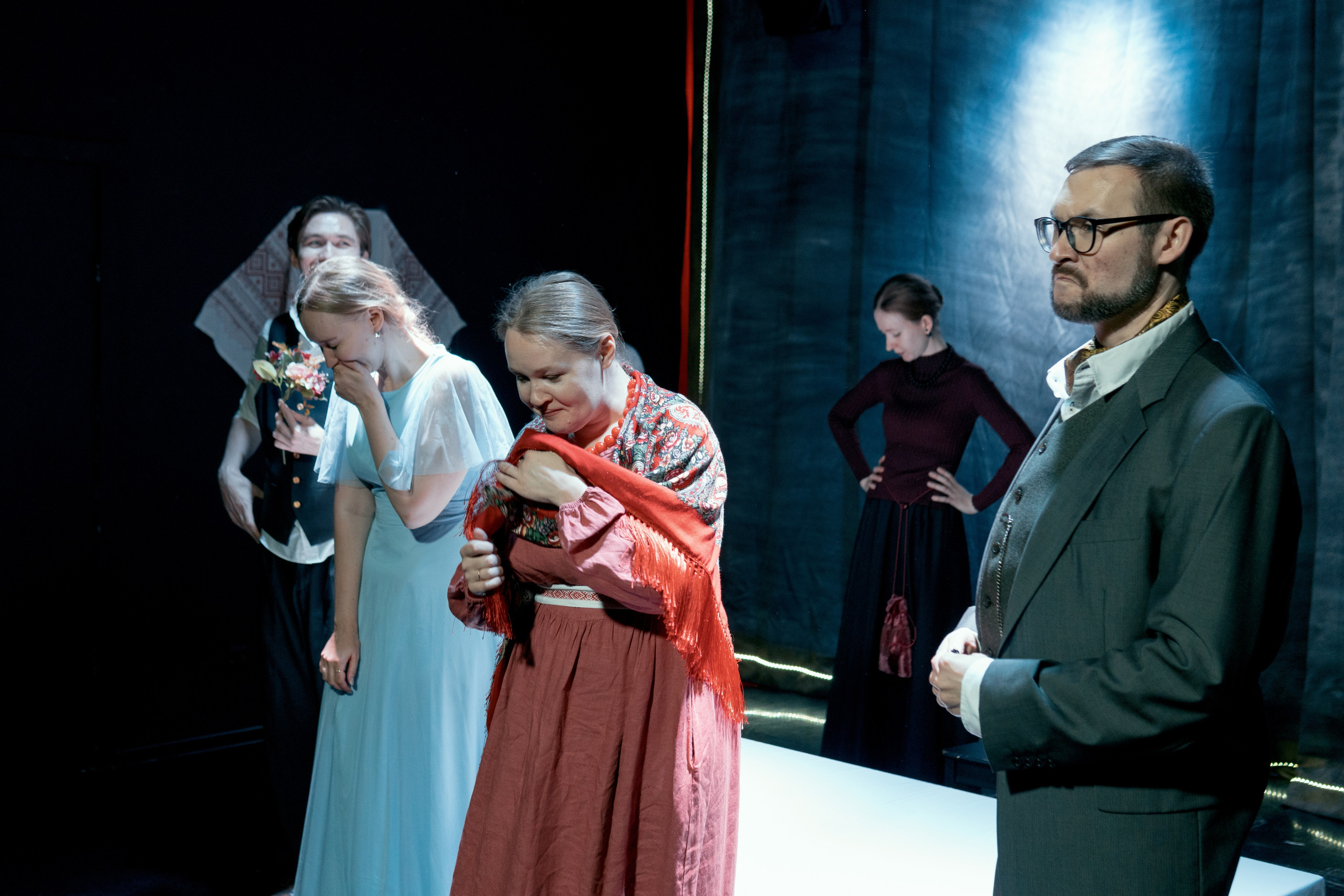 Спектакль «Женитьба». Репортажный и портретный фотограф Андрей Гаровский