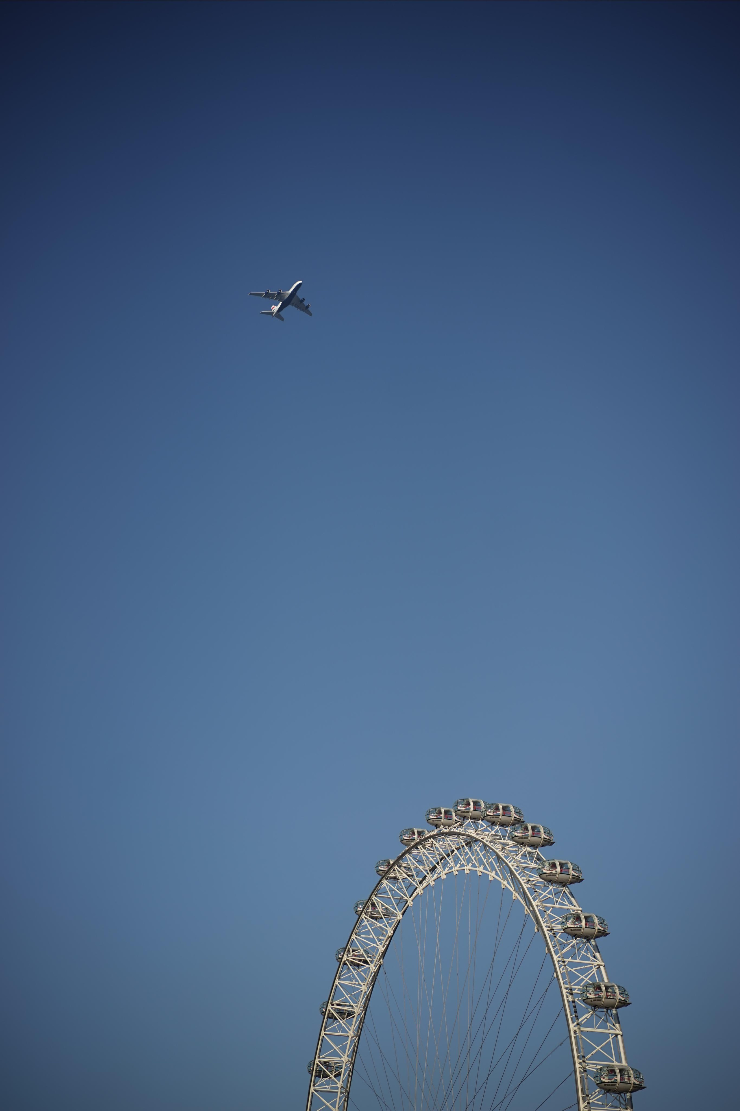 Лондон. ZAGLADIN Bureau