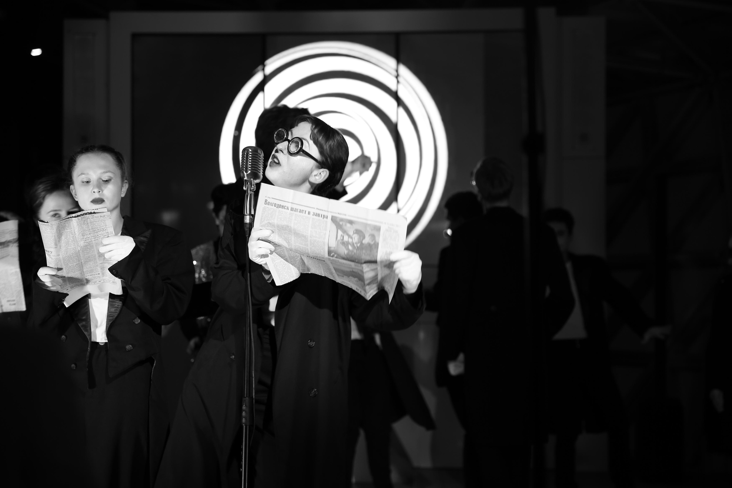 Перфоманс «Жизнь насекомых». ZAGLADIN Bureau