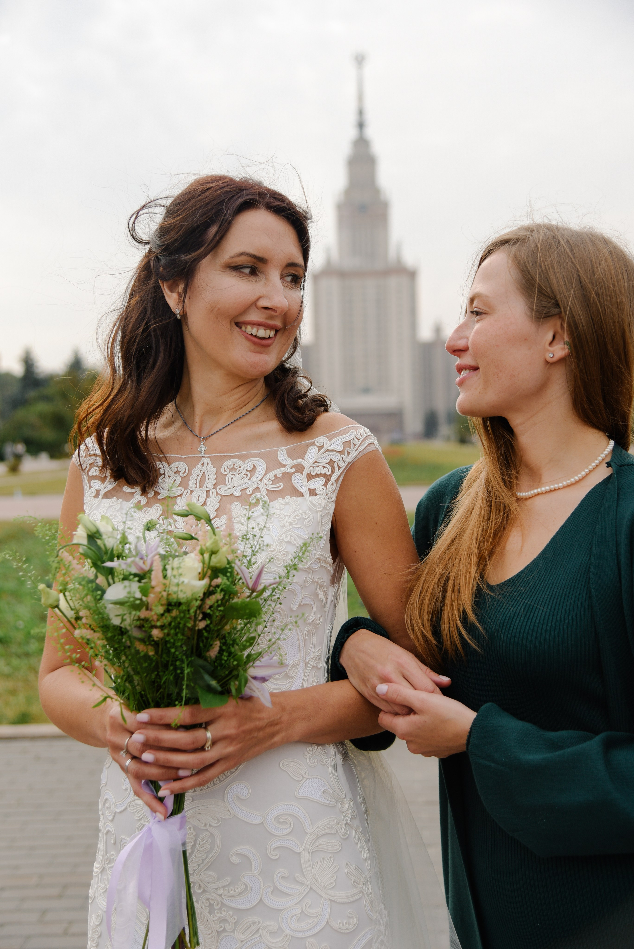 Венчание Храм Живоначальной Троицы на Воробьёвых горах. Фотограф Лола Волна, город Москва