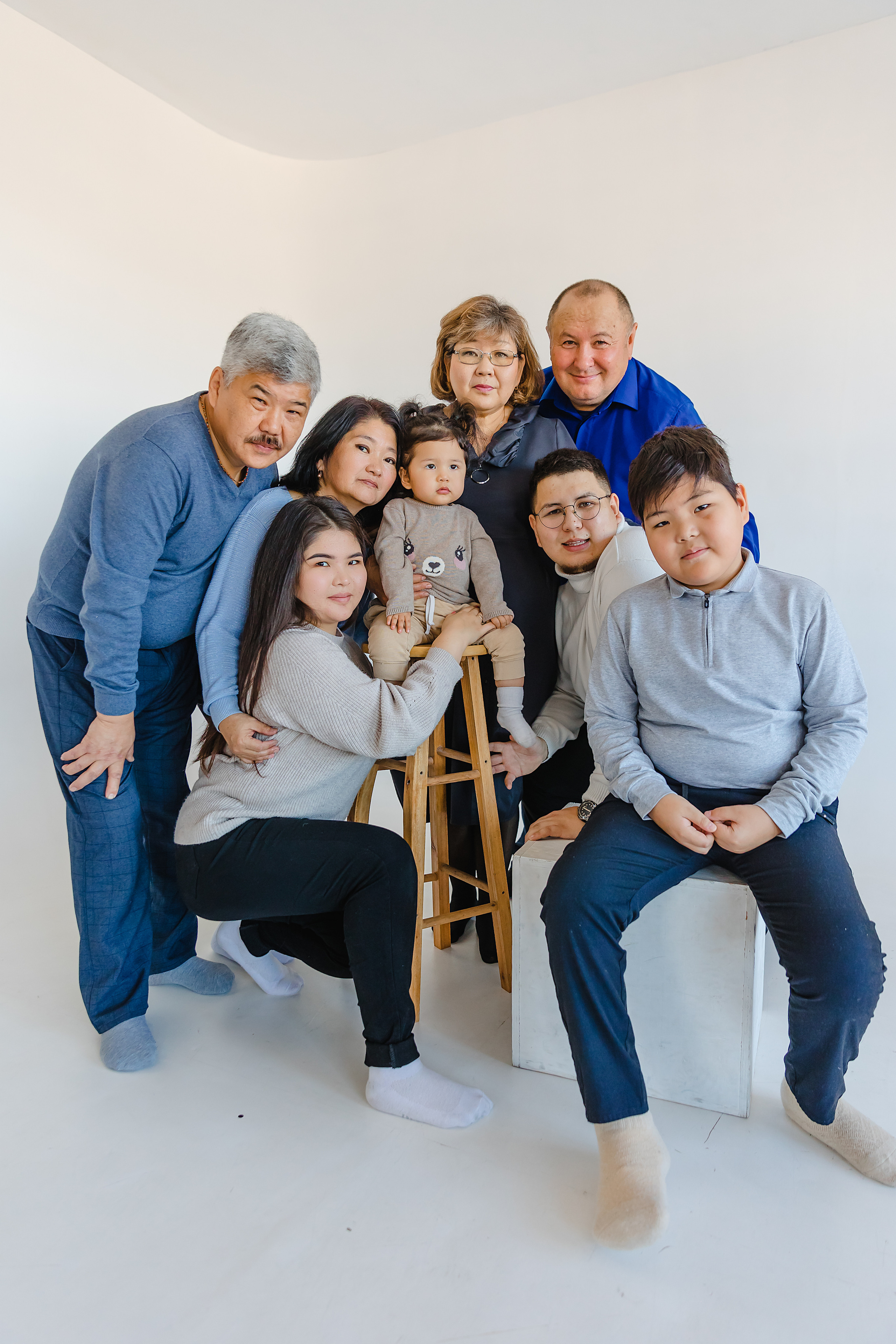 Пуговка @adisa_sma1 и её надёжный тыл. Фотограф и видеограф в Улан-Удэ: Аюна Габагуева и Артём Шаханов