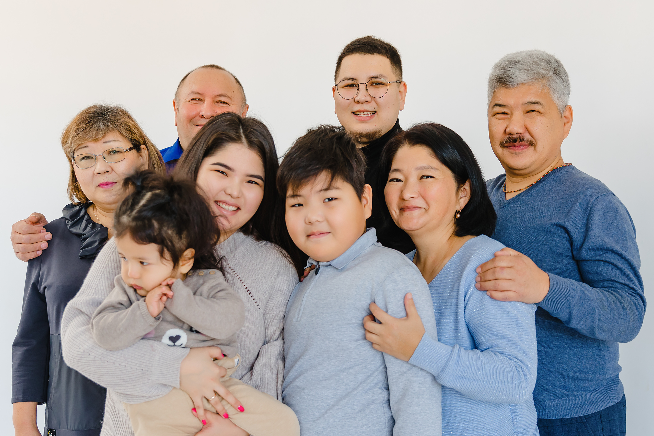 Пуговка @adisa_sma1 и её надёжный тыл. Фотограф и видеограф в Улан-Удэ: Аюна Габагуева и Артём Шаханов