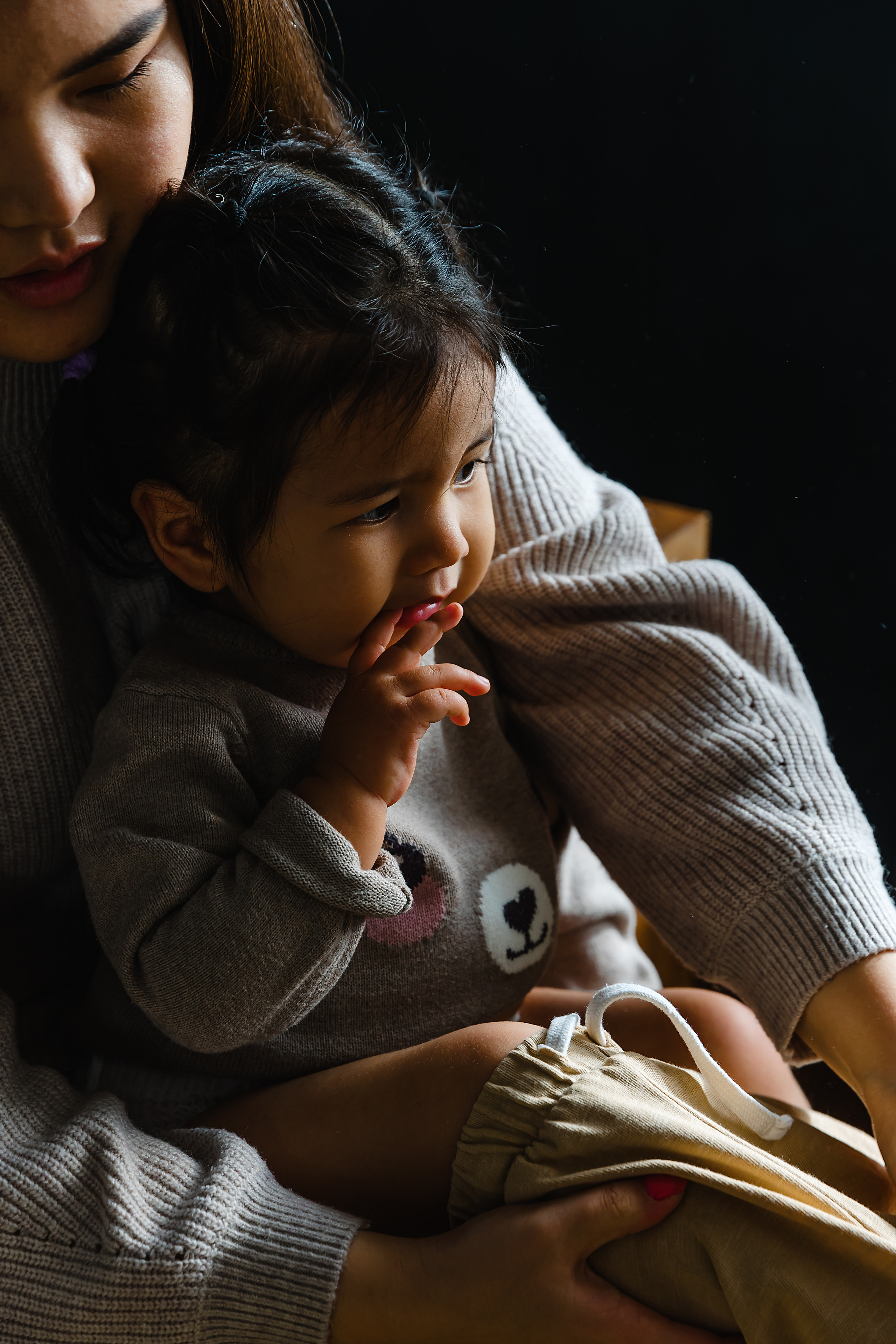 Пуговка @adisa_sma1 и её надёжный тыл. Фотограф и видеограф в Улан-Удэ: Аюна Габагуева и Артём Шаханов