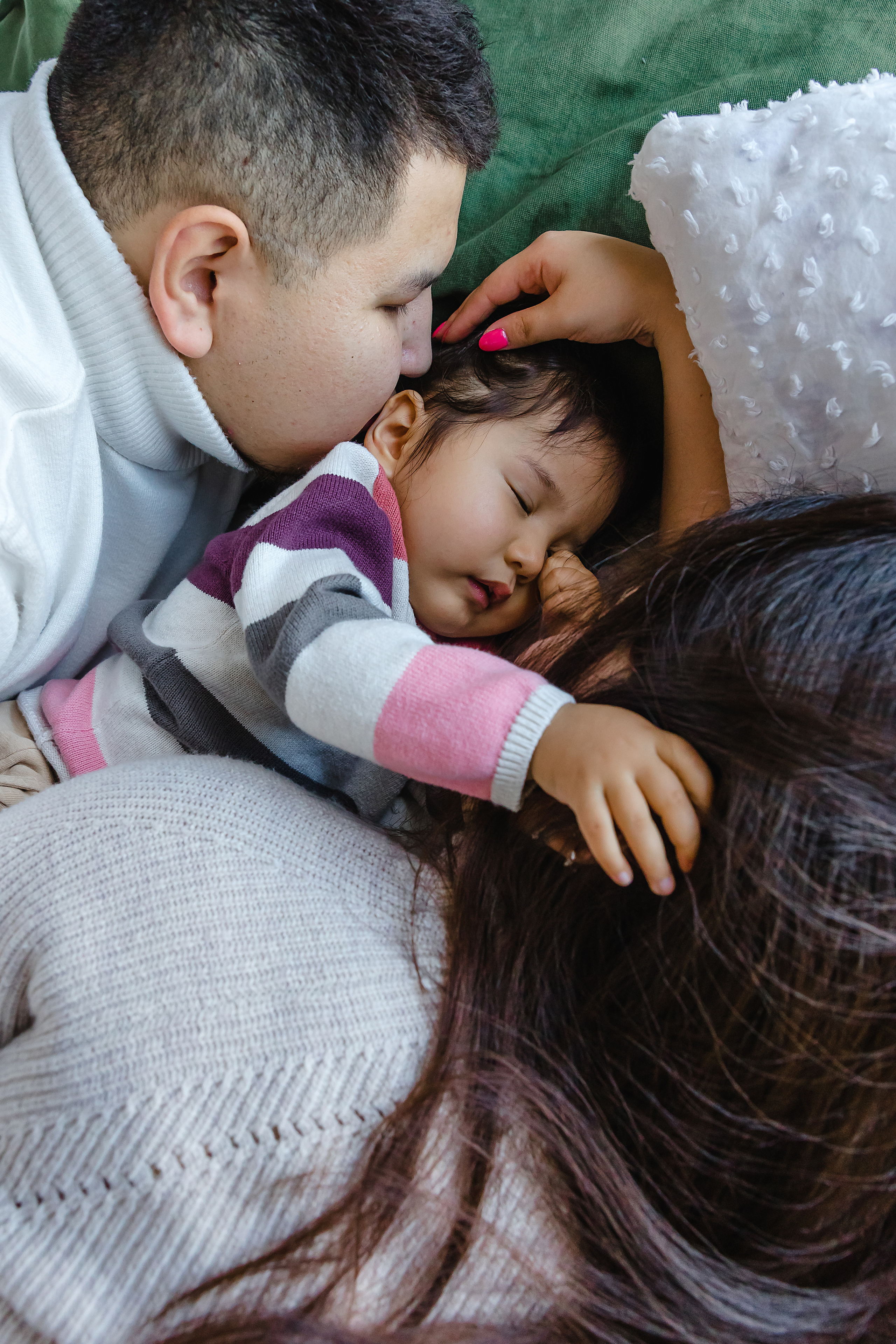 Пуговка @adisa_sma1 и её надёжный тыл. Фотограф и видеограф в Улан-Удэ: Аюна Габагуева и Артём Шаханов