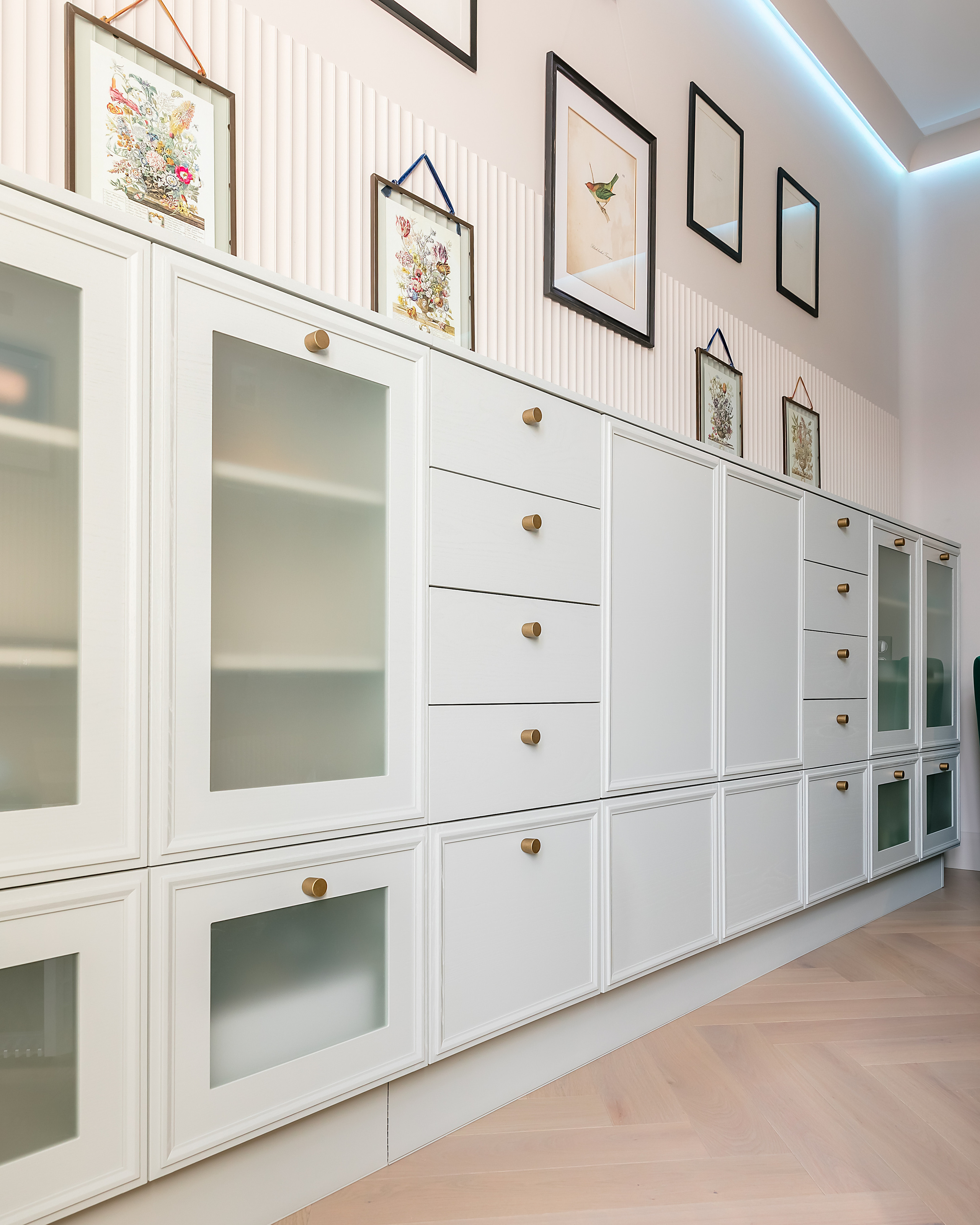 Кабинет на Ленина. Фотограф и видеограф в Улан-Удэ: Аюна Габагуева и Артём Шаханов