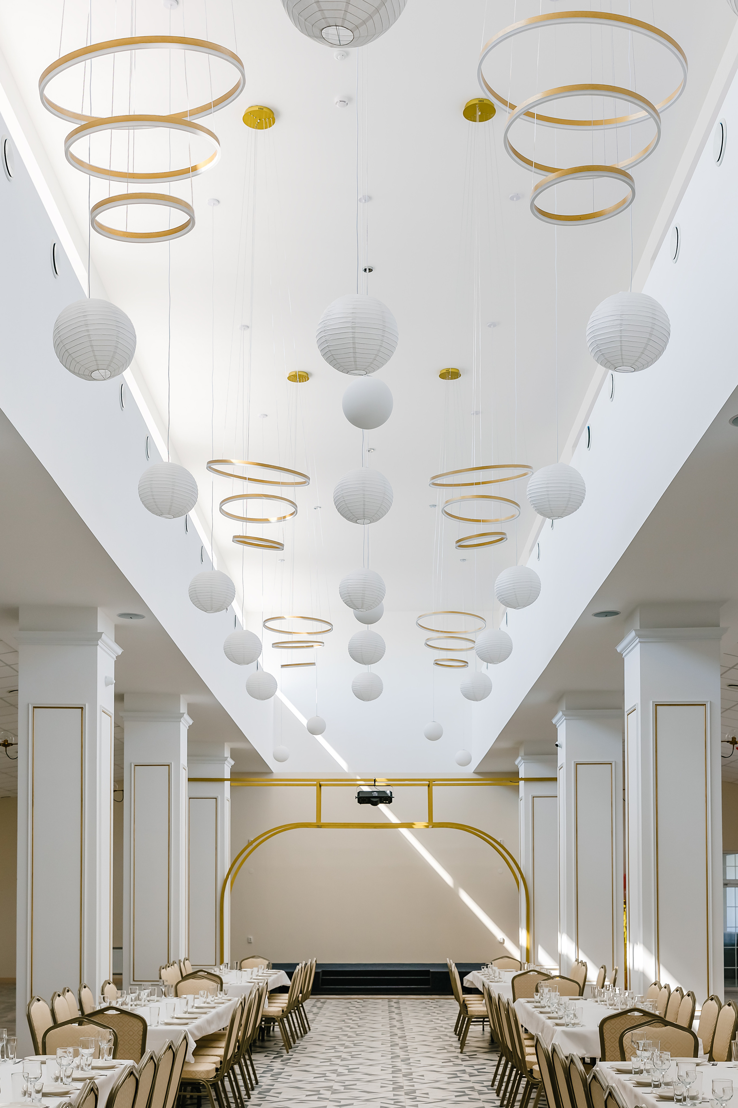 «Холл» на Борсоева. Фотограф и видеограф в Улан-Удэ: Аюна Габагуева и Артём Шаханов