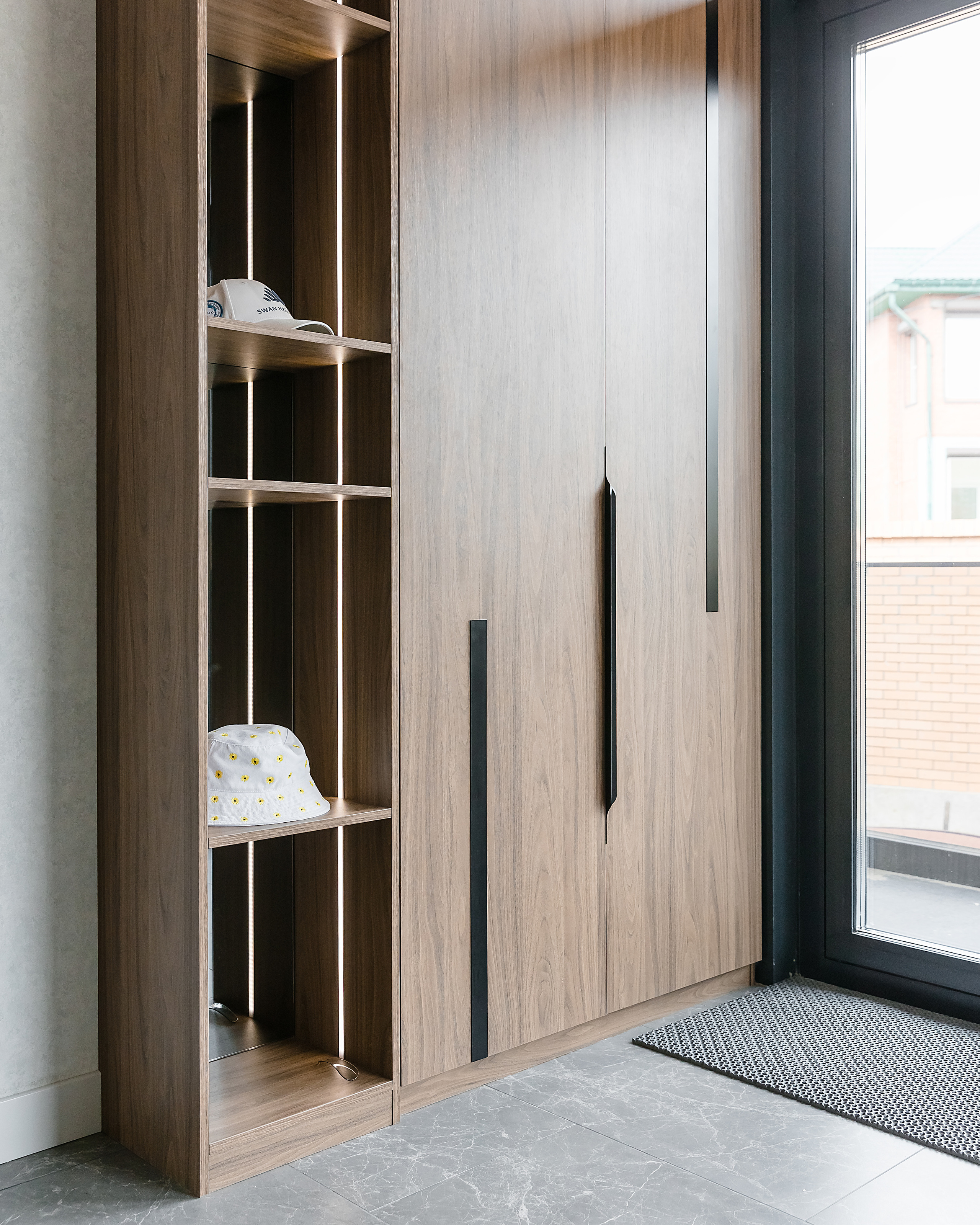 Дом на Тобольской. Фотограф и видеограф в Улан-Удэ: Аюна Габагуева и Артём Шаханов