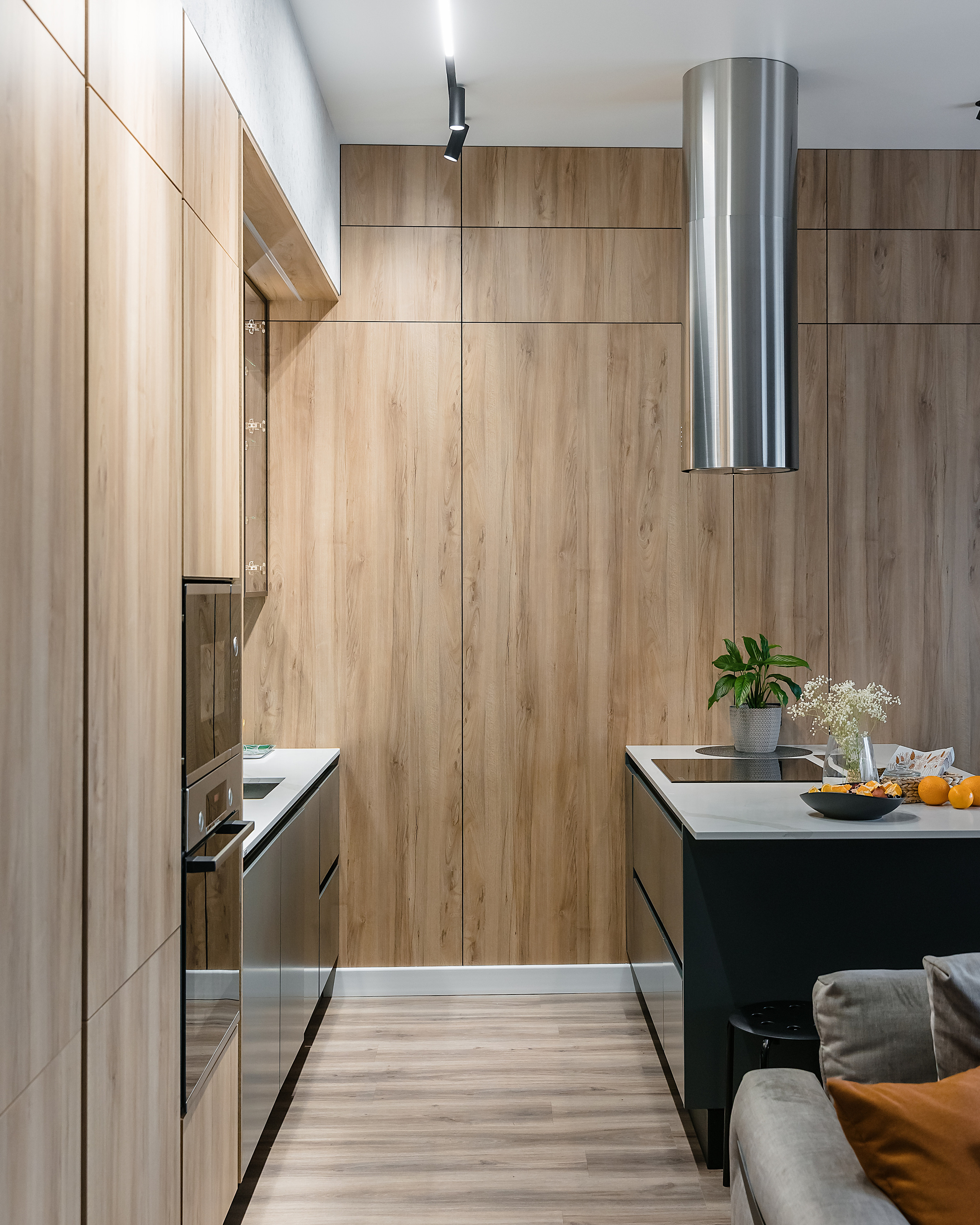 Дом на Тобольской. Фотограф и видеограф в Улан-Удэ: Аюна Габагуева и Артём Шаханов