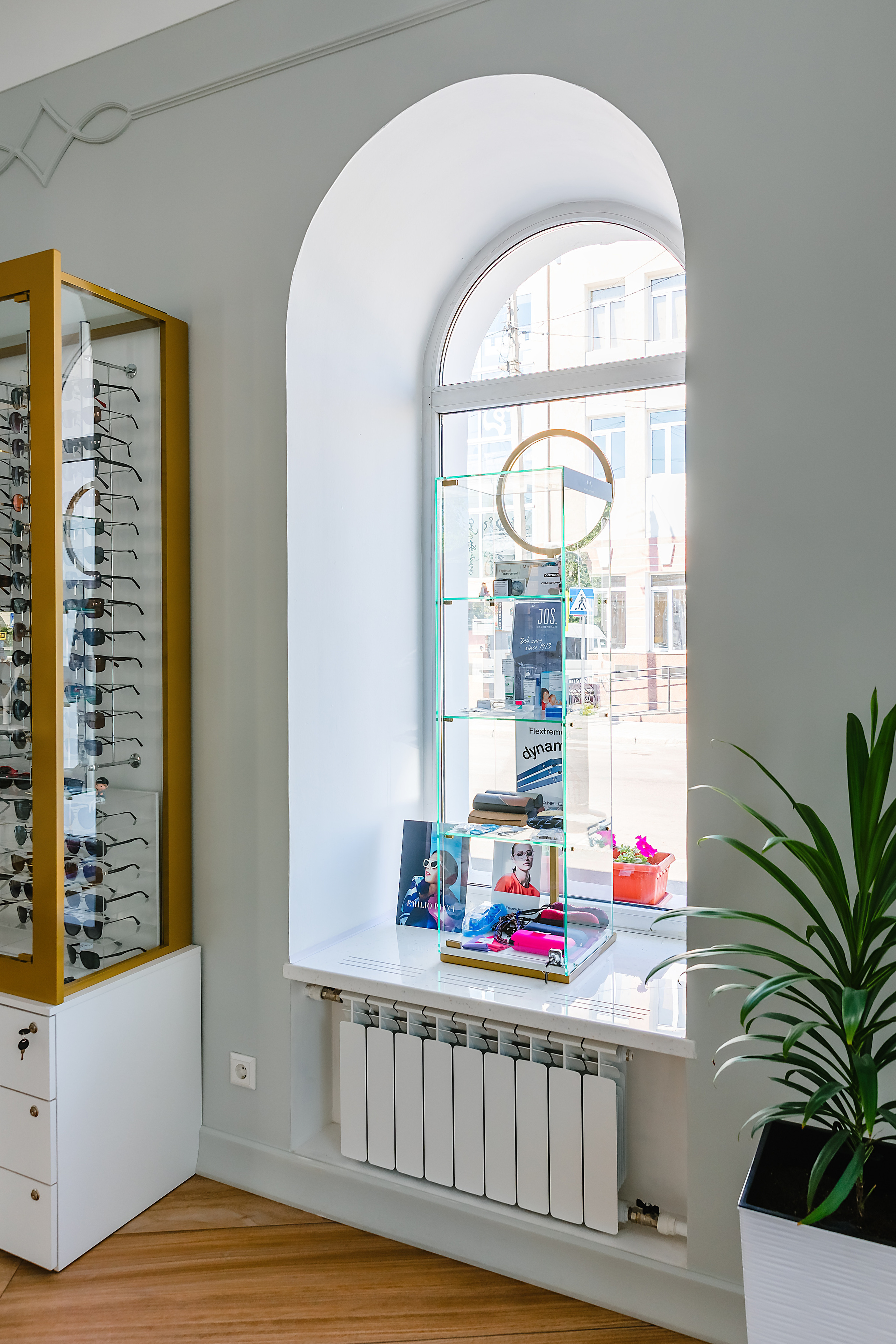 Салон «Оптик Лайф». Фотограф и видеограф в Улан-Удэ: Аюна Габагуева и Артём Шаханов