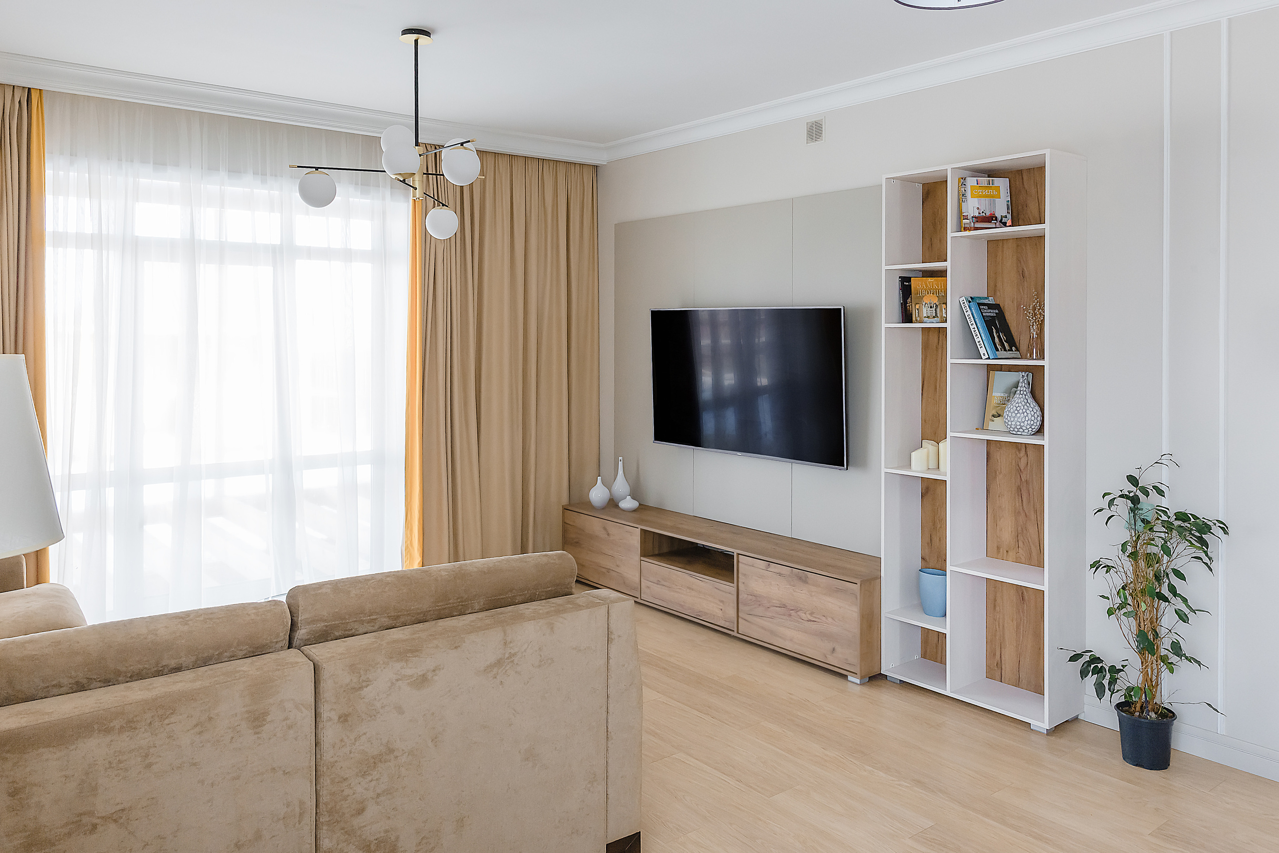 Мирная. Фотограф и видеограф в Улан-Удэ: Аюна Габагуева и Артём Шаханов