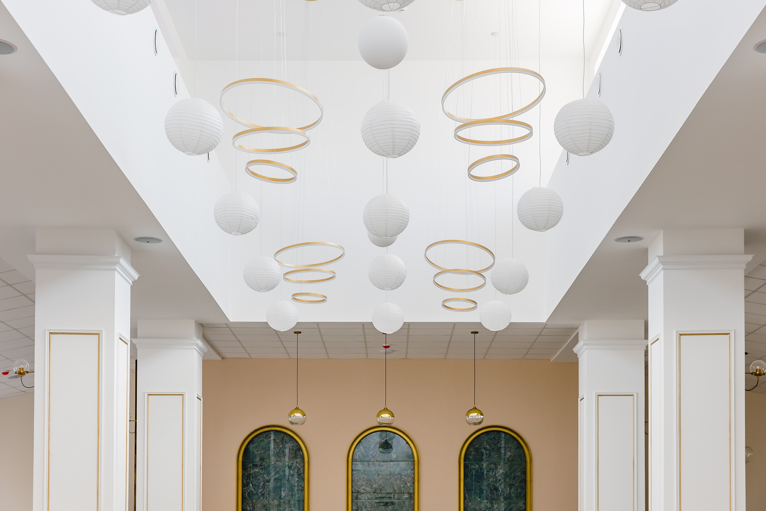 «Холл» на Борсоева. Фотограф и видеограф в Улан-Удэ: Аюна Габагуева и Артём Шаханов