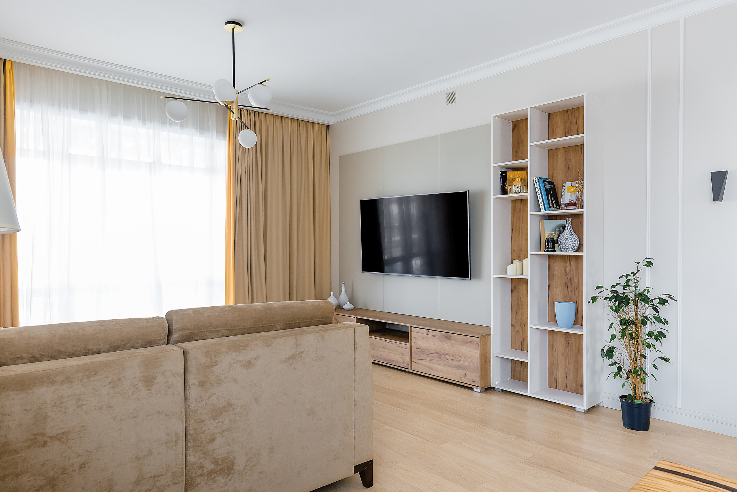 Мирная. Фотограф и видеограф в Улан-Удэ: Аюна Габагуева и Артём Шаханов