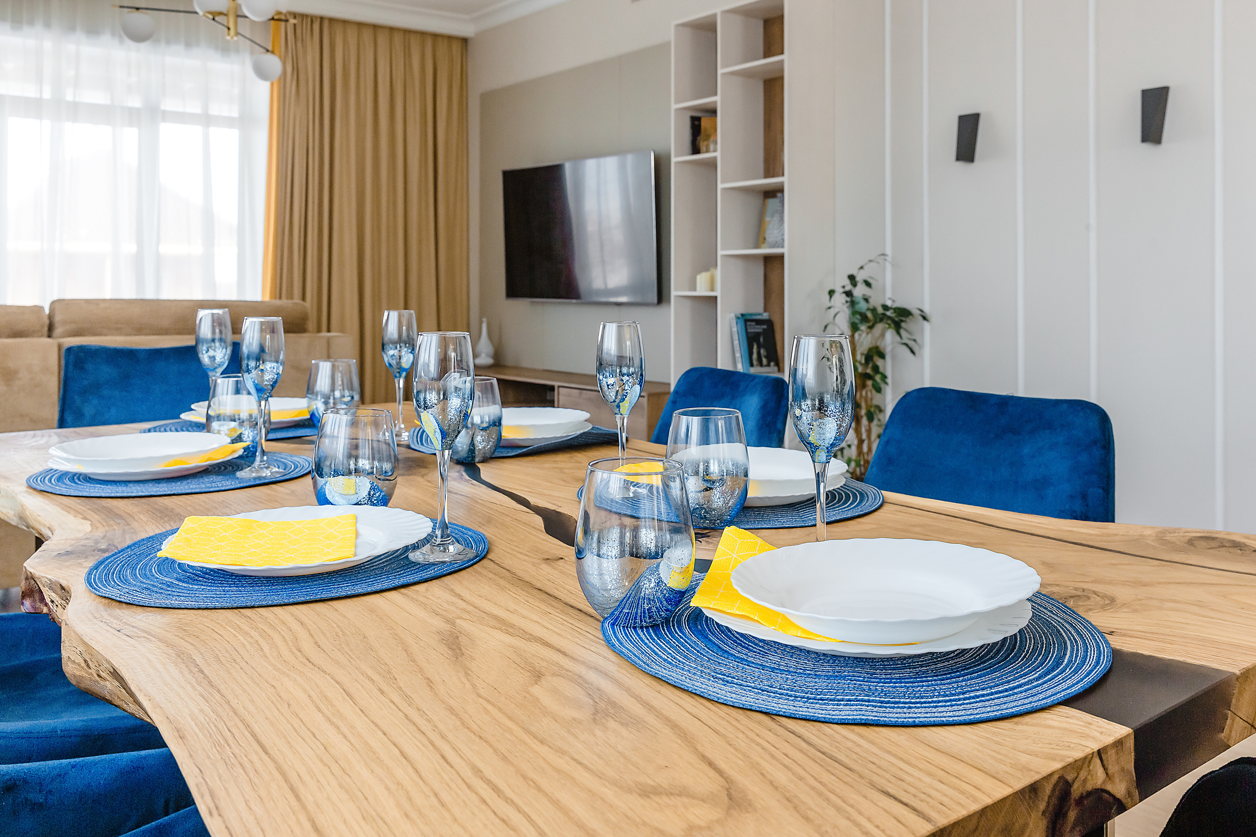 Мирная. Фотограф и видеограф в Улан-Удэ: Аюна Габагуева и Артём Шаханов